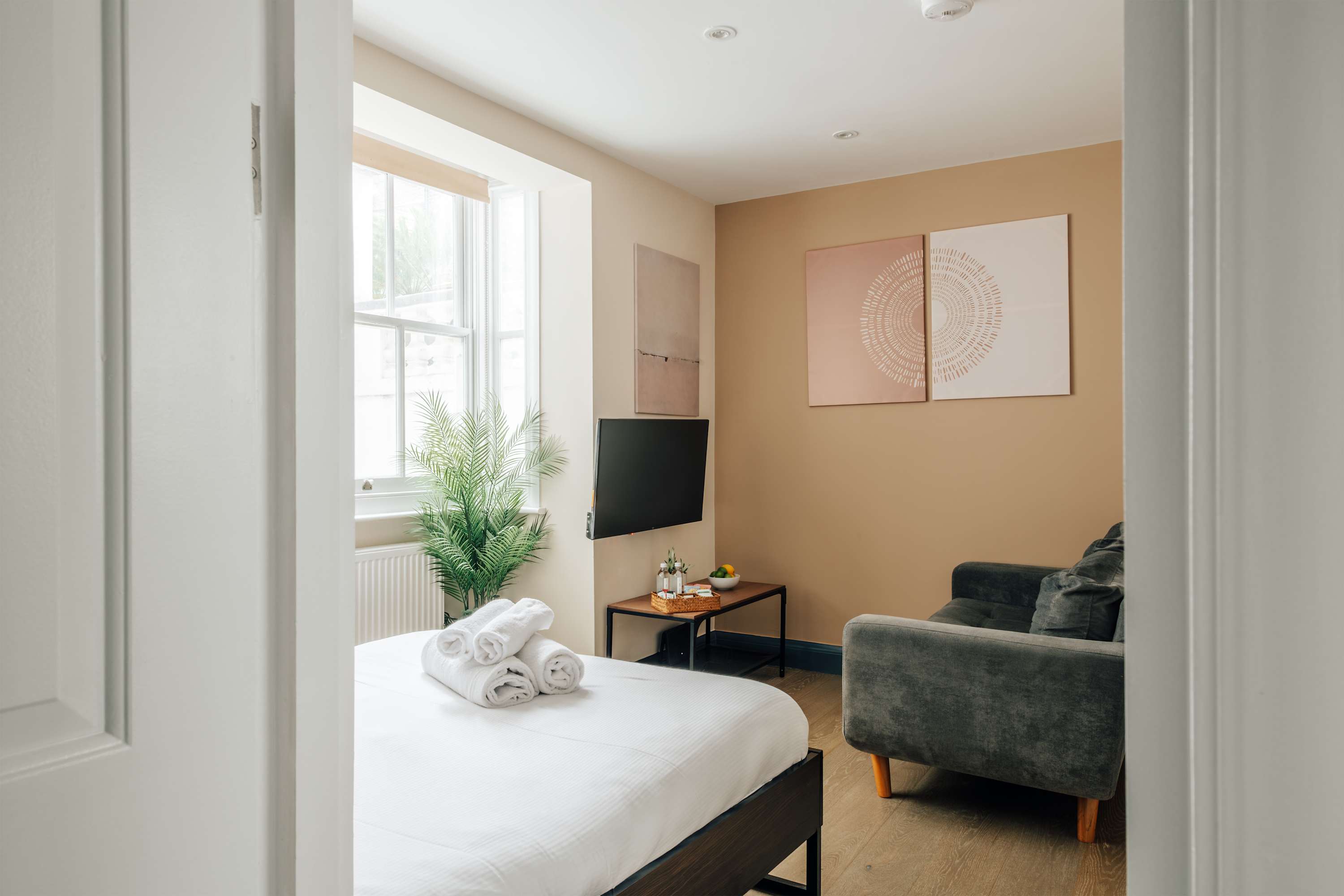 Luxury Studio near Harrods & Knightsbridge in Beaufort Gardens 36 SW3 1PW - Property image 6 - VivreStays