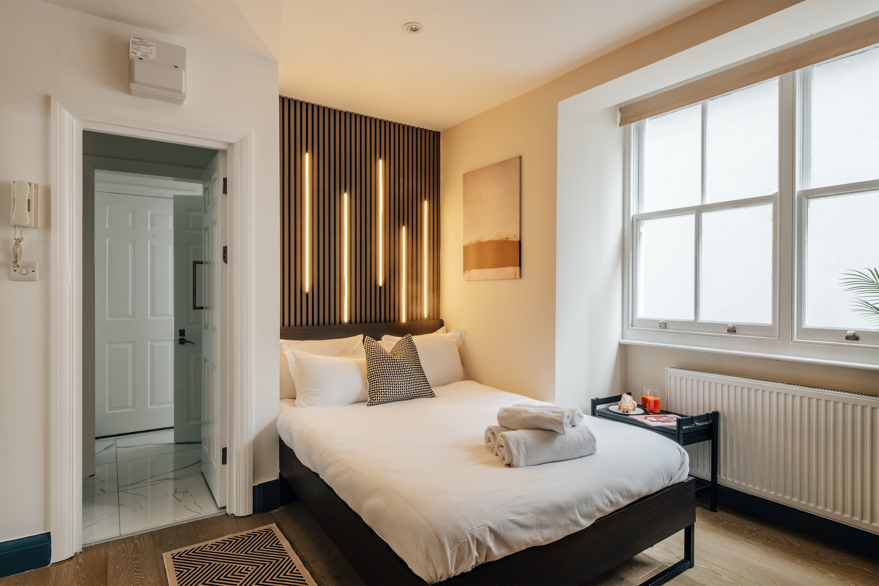 Luxury Studio near Harrods & Knightsbridge in Beaufort Gardens 36 SW3 1PW - Property image 8 - VivreStays