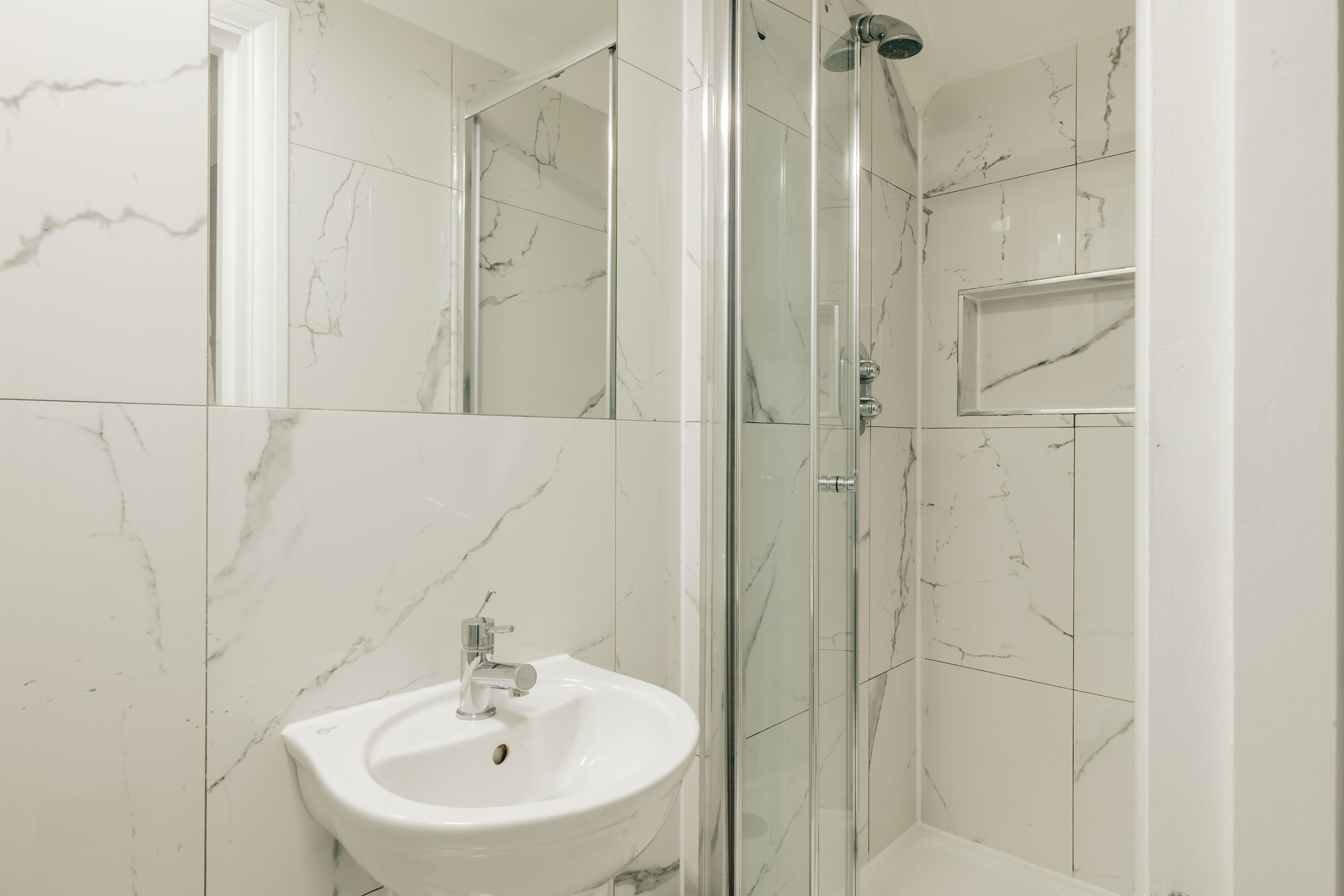 Luxury Studio near Harrods & Knightsbridge in Beaufort Gardens 36 SW3 1PW - Property image 11 - VivreStays