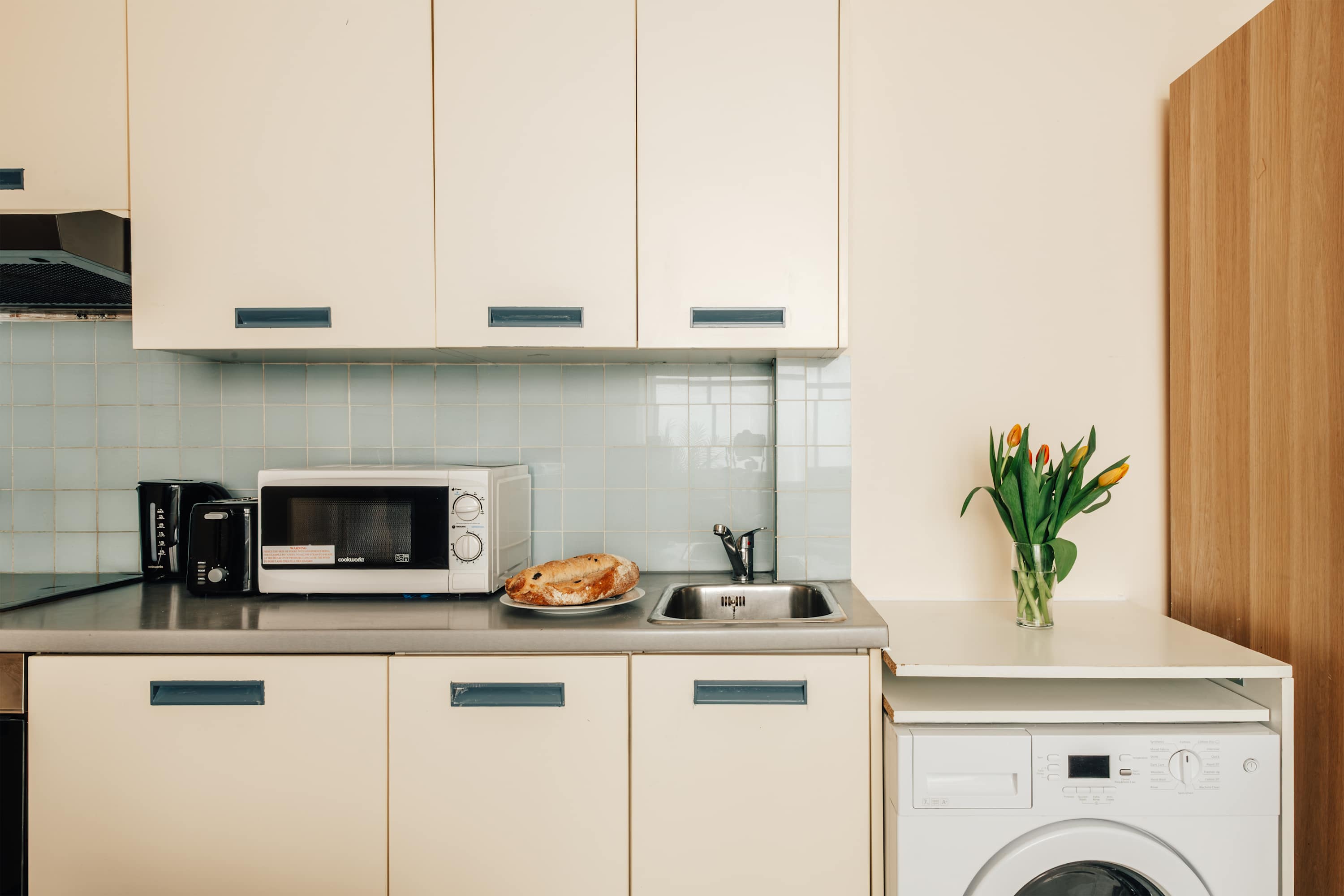 Luxury Studio near Harrods & Knightsbridge in Beaufort Gardens 36 SW3 1PW - Property image 12 - VivreStays