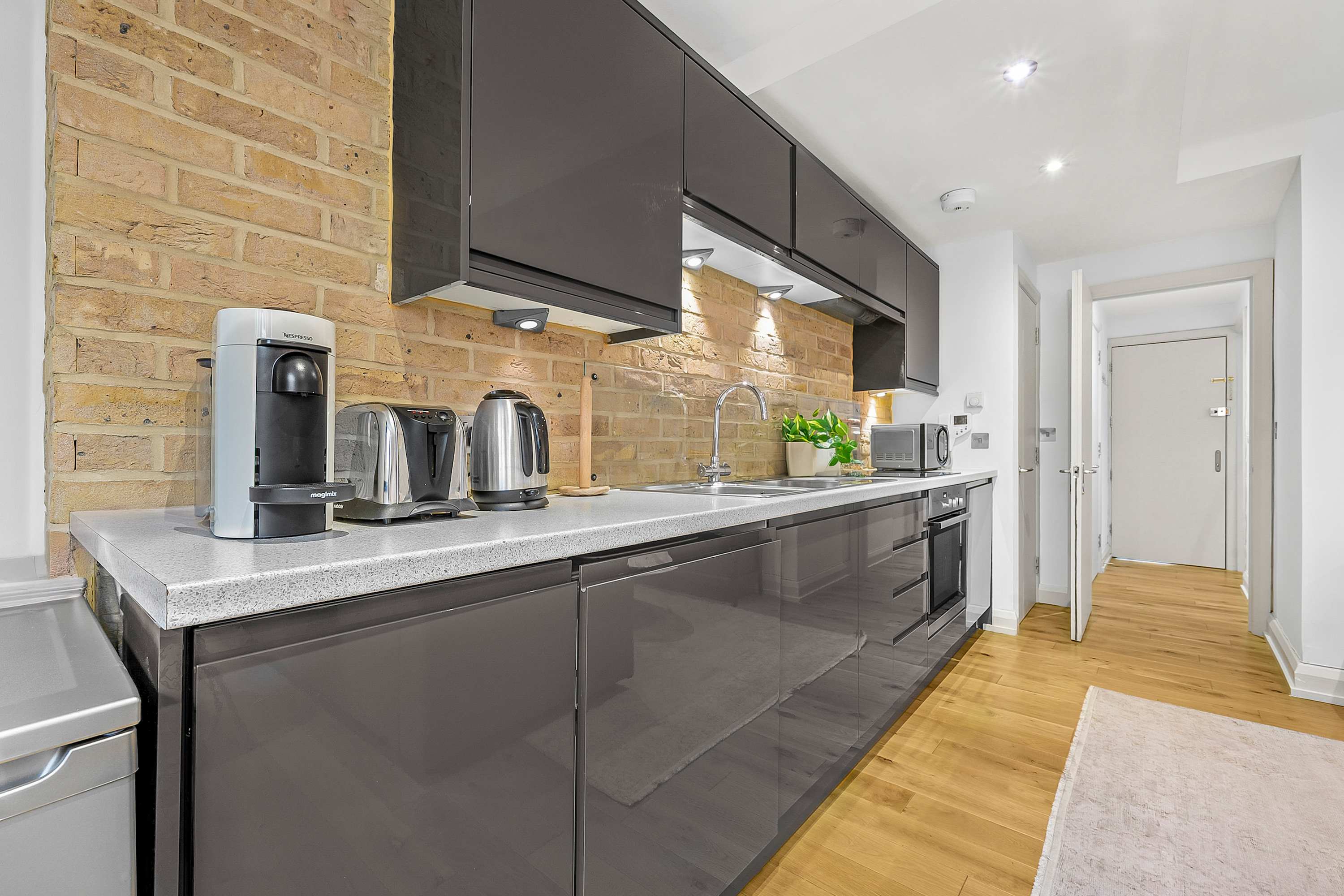 Central Soho 1-Bed - Brick Kitchen - Sleeps 4 in Bateman Street, 4 W1D - Property image 7 - VivreStays