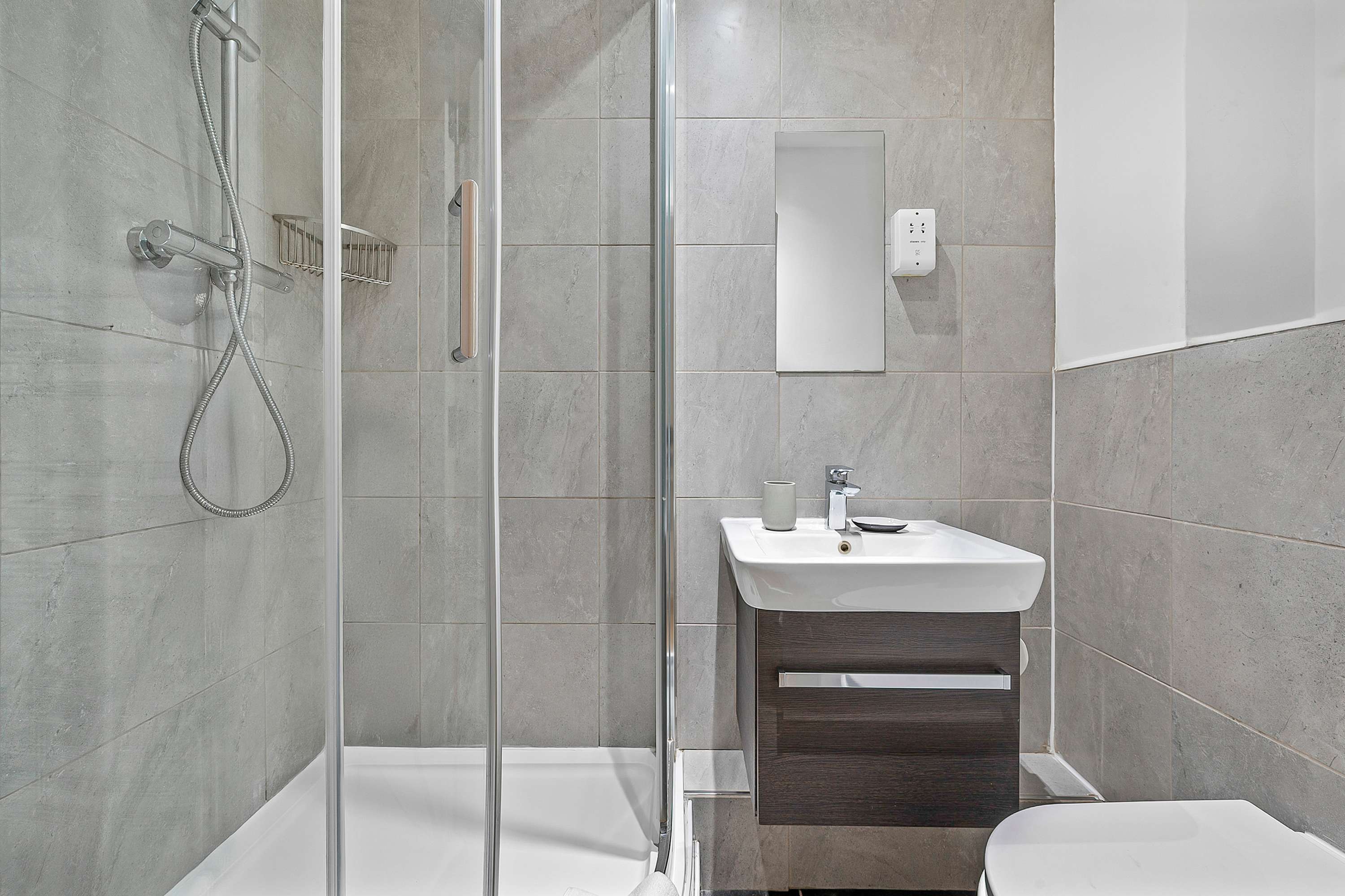Central Soho 1-Bed - Brick Kitchen - Sleeps 4 in Bateman Street, 4 W1D - Property image 16 - VivreStays