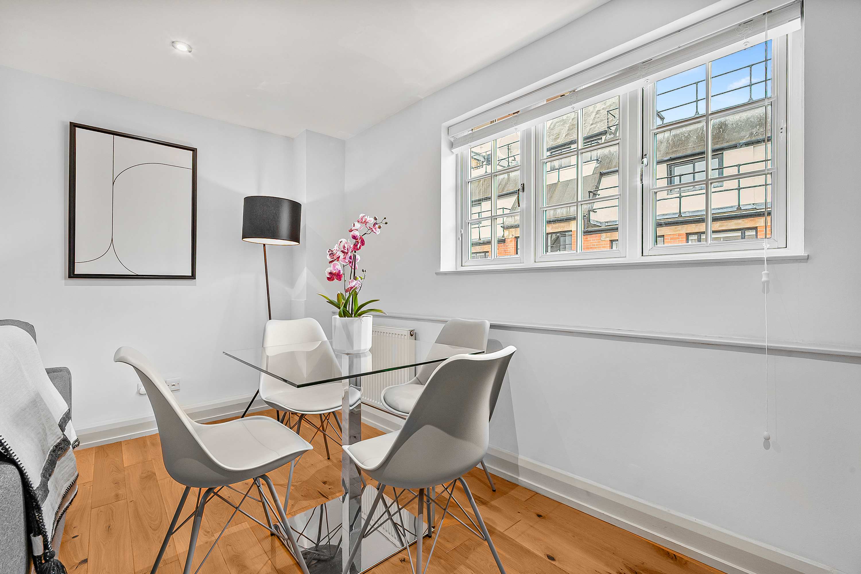Central Soho 1-Bed - Brick Kitchen - Sleeps 4 in Bateman Street, 4 W1D - Property image 9 - VivreStays