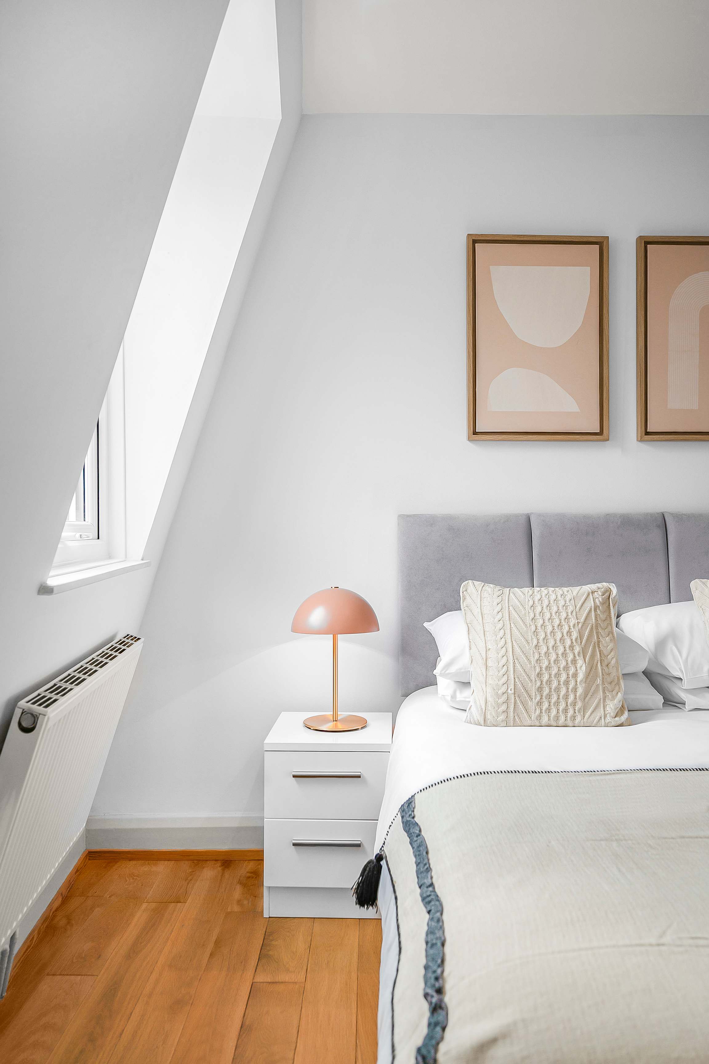 Skylit Top-Floor Studio - Soho - Sleeps 4 in Bateman Street, 5 W1D - Property image 9 - VivreStays