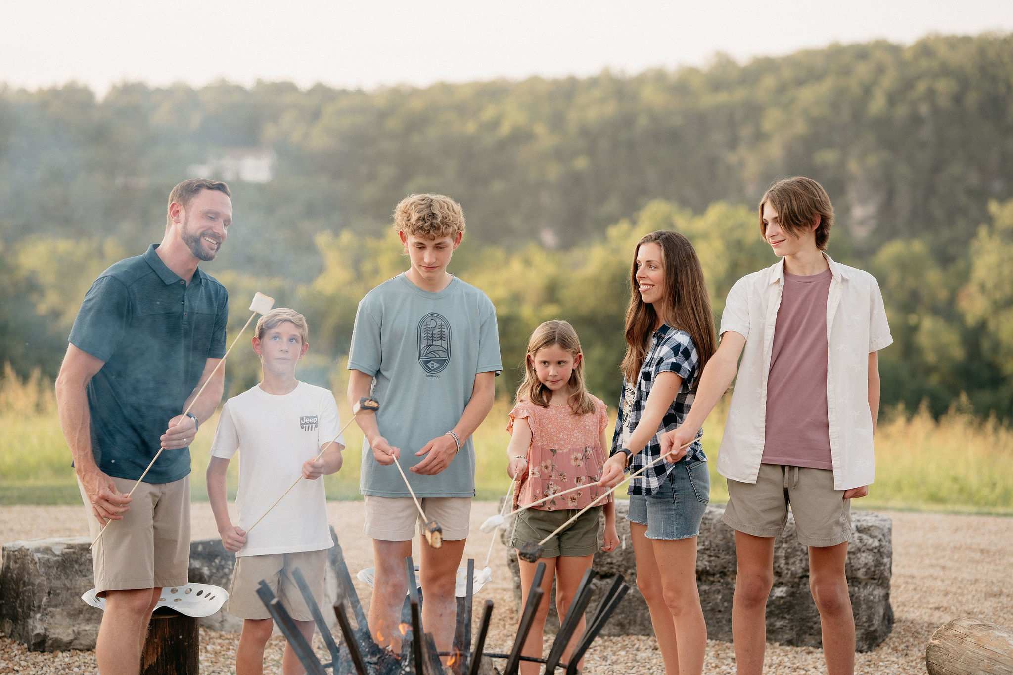Glamping Wagon with Lake access + Golf carts