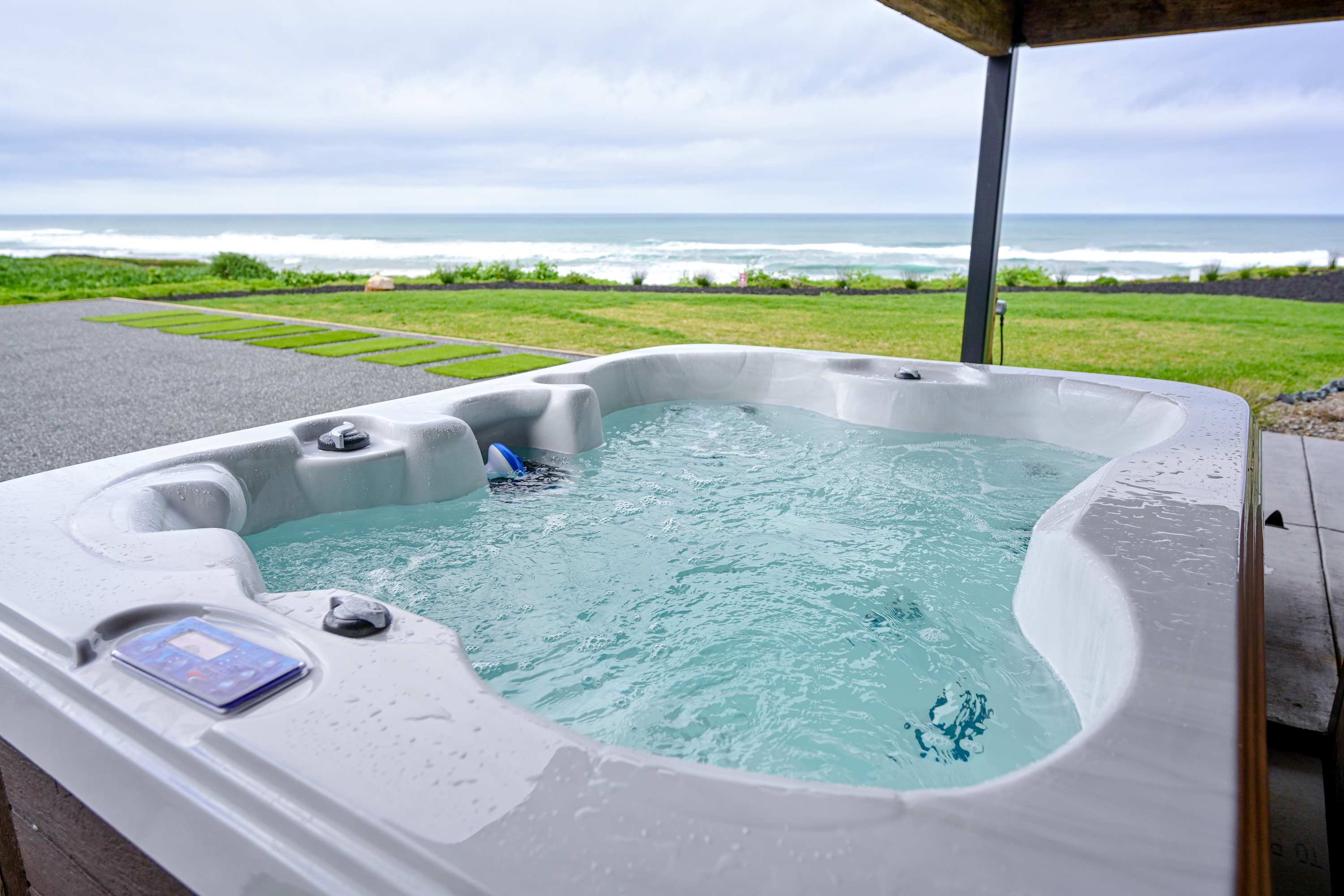 Modern Oceanfront Container Home with Hot Tub — Fort Bragg, CA — vacation rental