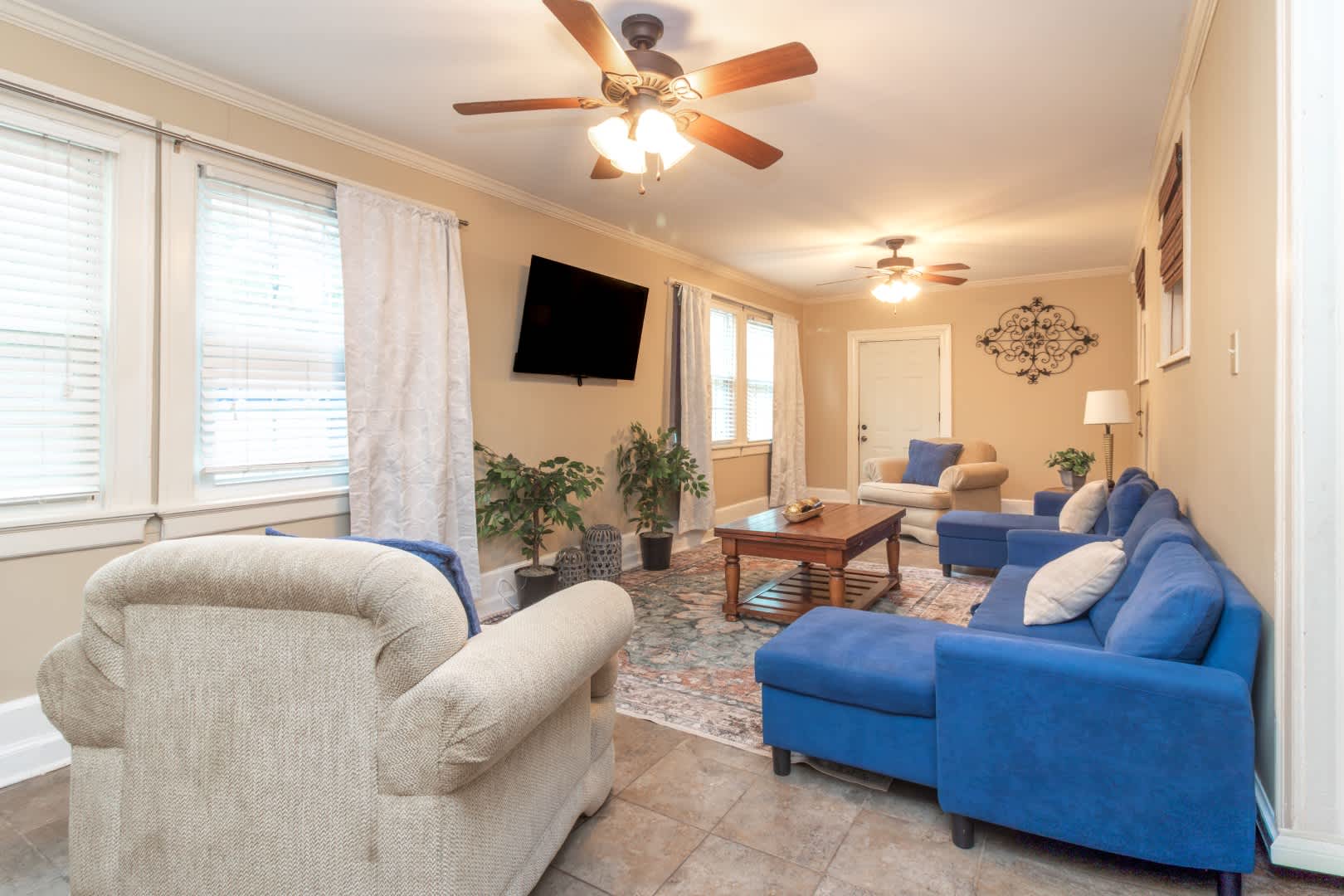 Large Bnb With Pool! The White House & Cottage - Columbus, GA