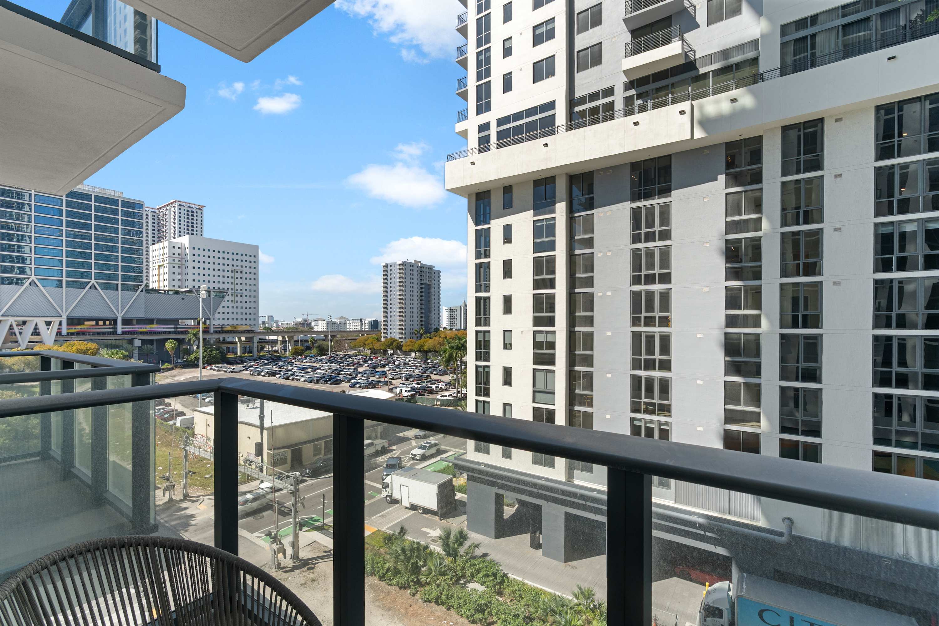 Luxe Condo 1BR | FIFA Fan Fest | Free parking