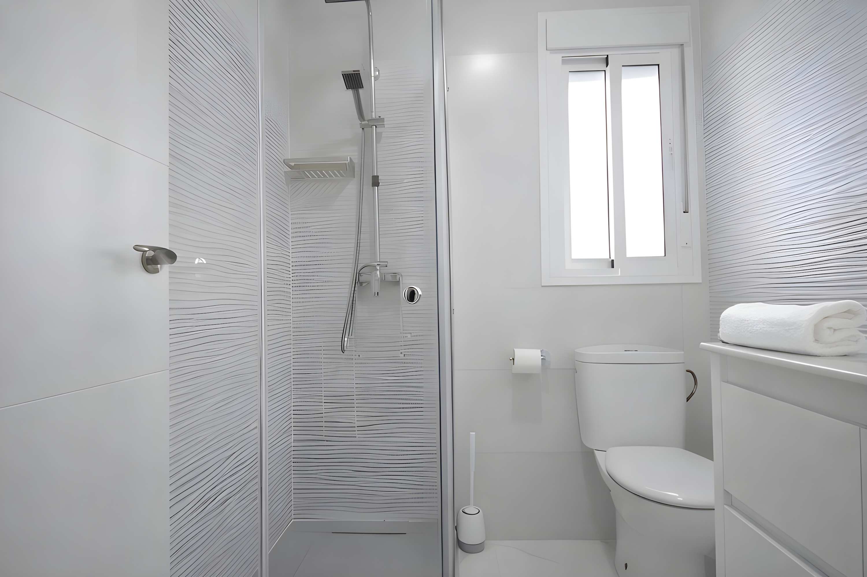 Encantador Chalet con Piscina y Terraza Soleada cerca del Mar en Conil - image 25