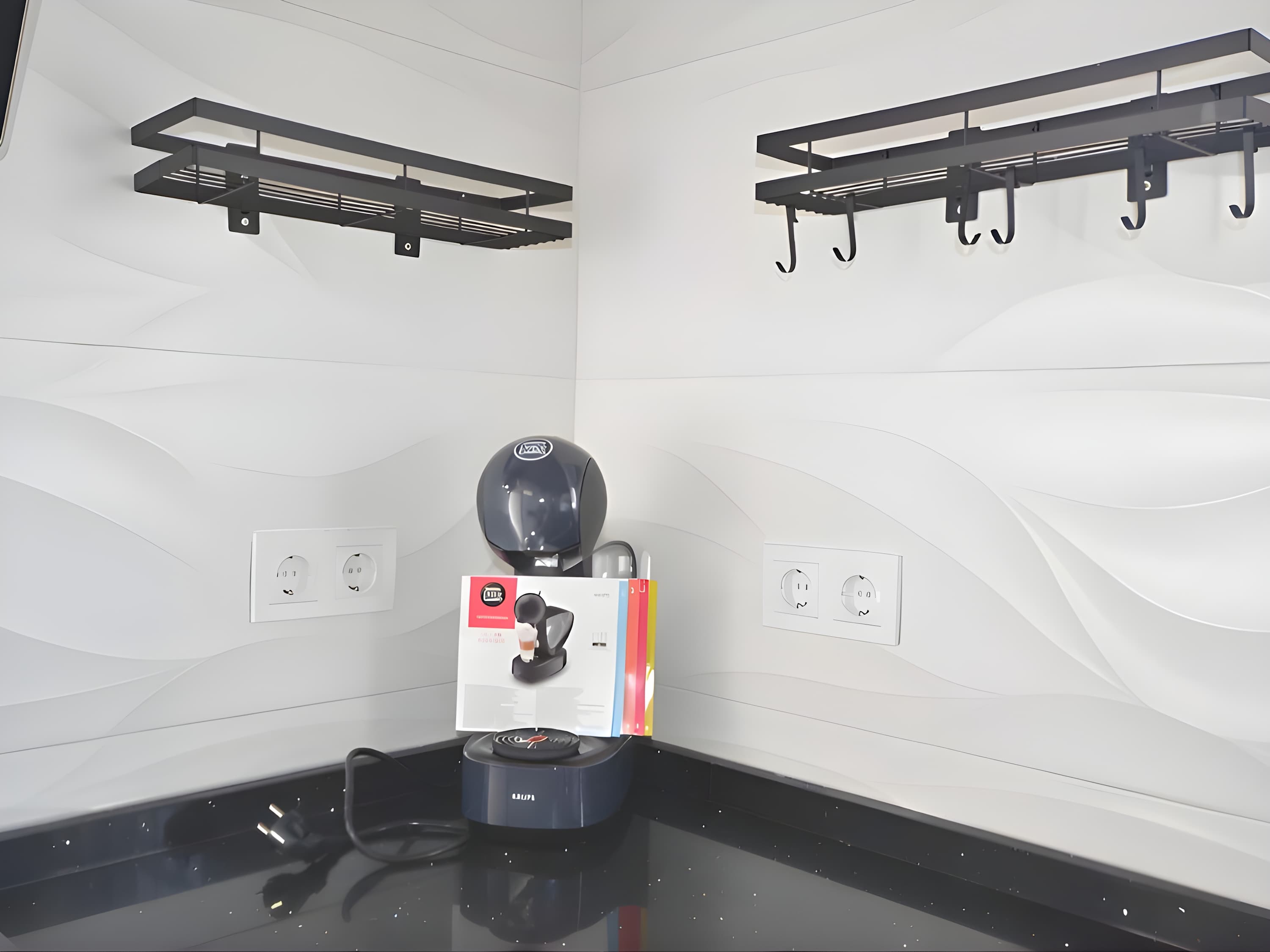 Encantador Chalet con Piscina y Terraza Soleada cerca del Mar en Conil - image 30