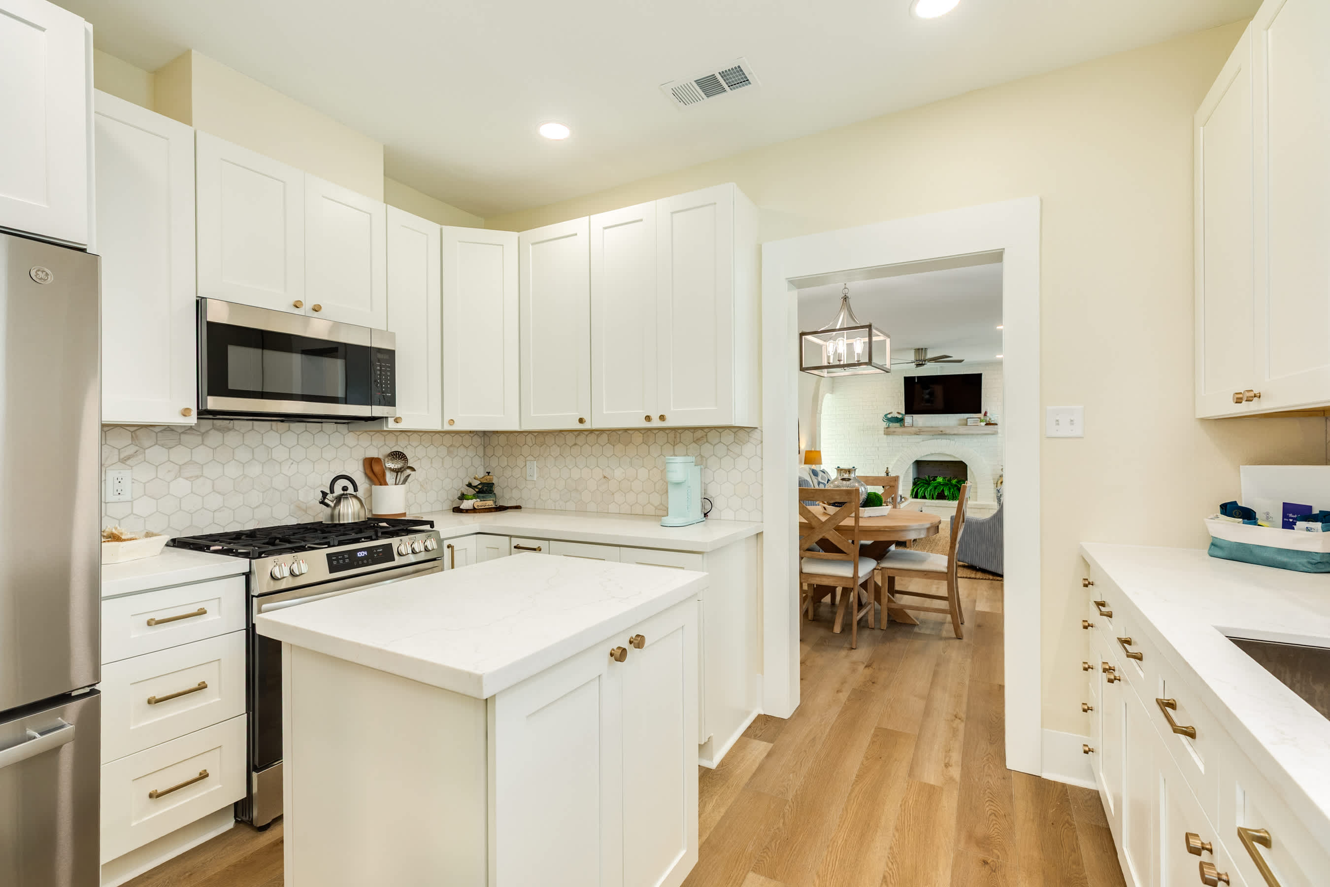 Mid Tide Modern Easy Walk Easy Stay Easy Living 7