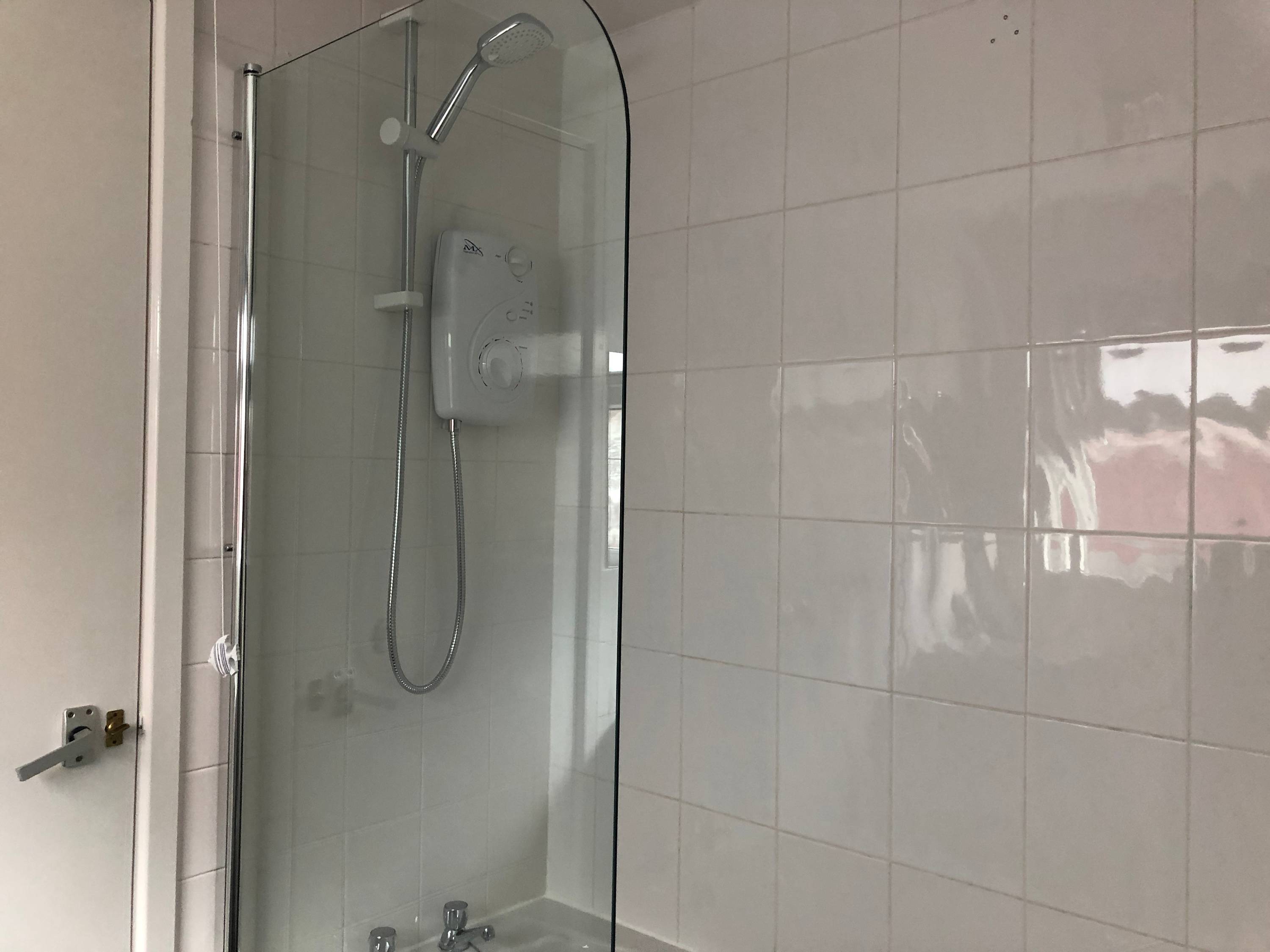 ajsvu9dhwkhcsqp5jkfn Listing Stylish 2BR House in Coventry - Ideal for Business and Groups
