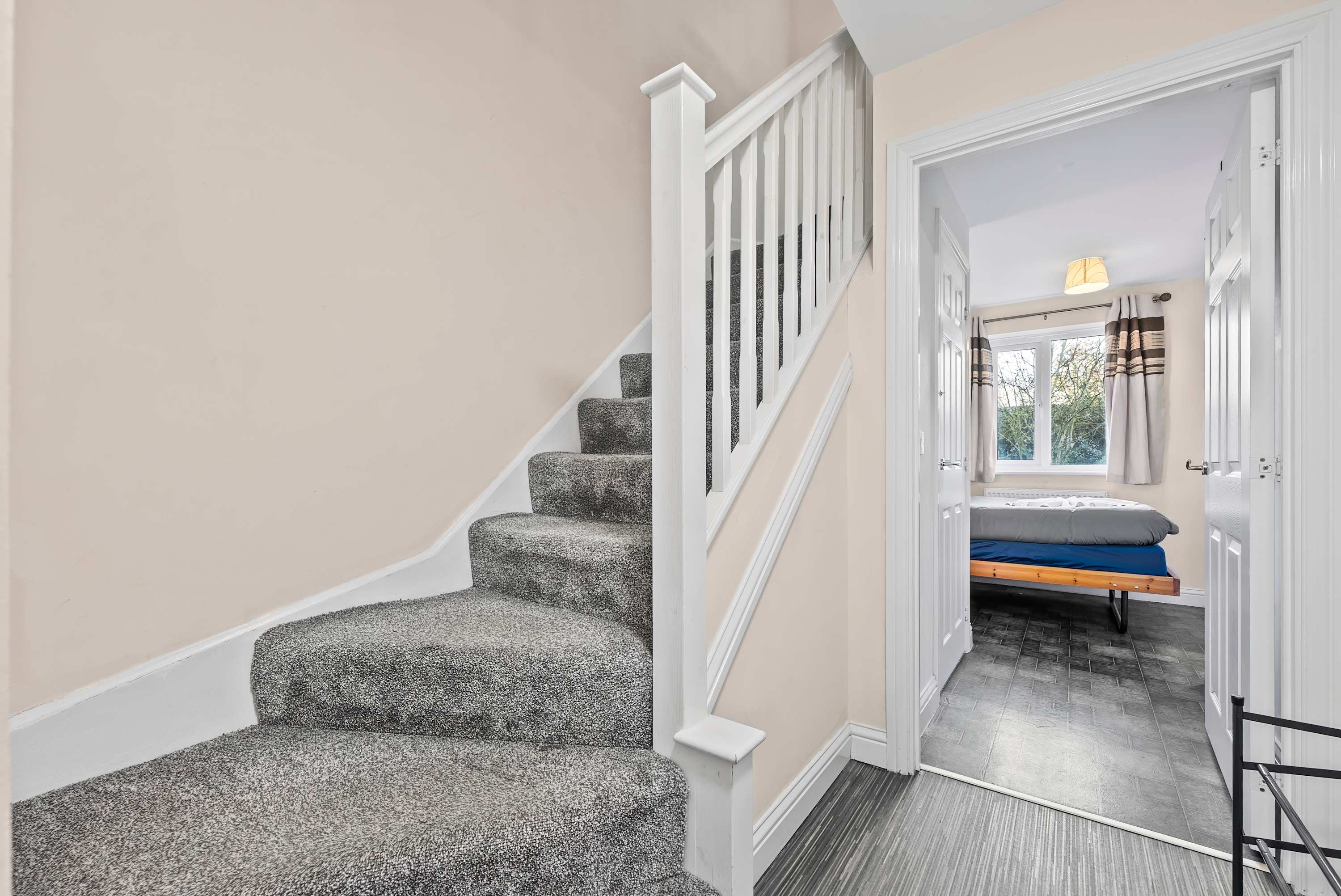 Listing Coventry House: Perfect for Families & Groups