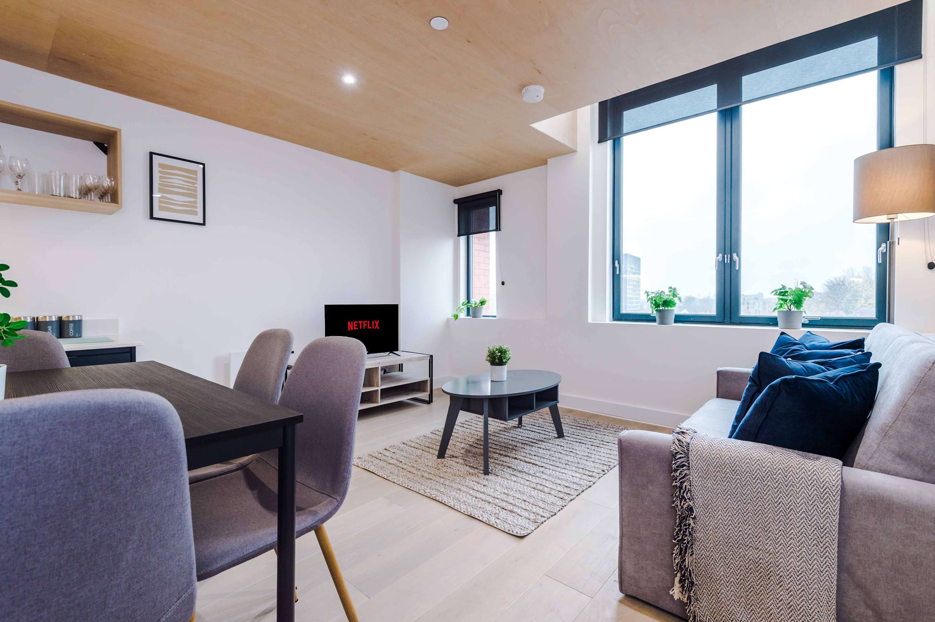 Modern 2BR Apartment with Wifi in Manchester in 7 Spinners Way M15 4UU - Property image 20 - VivreStays
