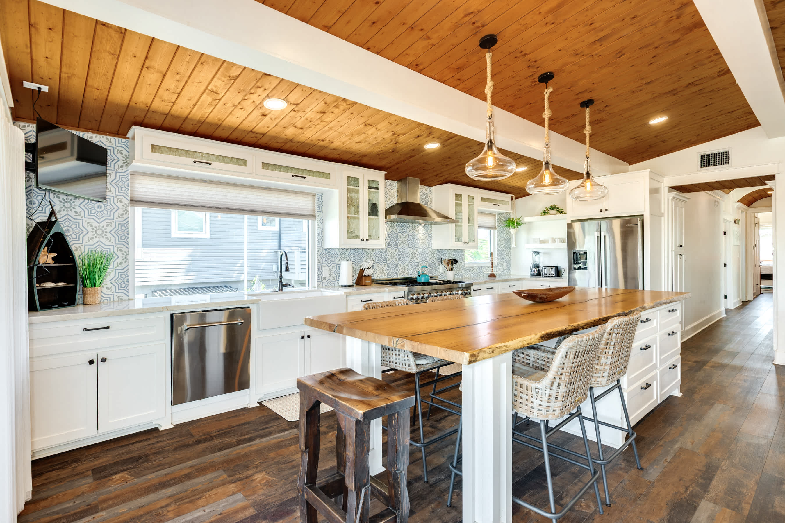 The Oasis Private Pool Bayfront Fire Pit 9