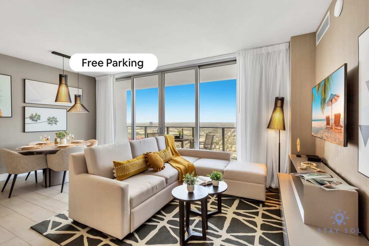 Exclusive Views| Pools+Gym| Complementary Parking