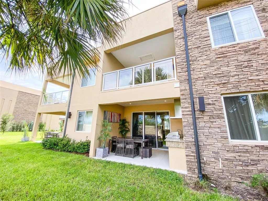 4 BR Home w/ Resort Amenities + 3 MI to Disney