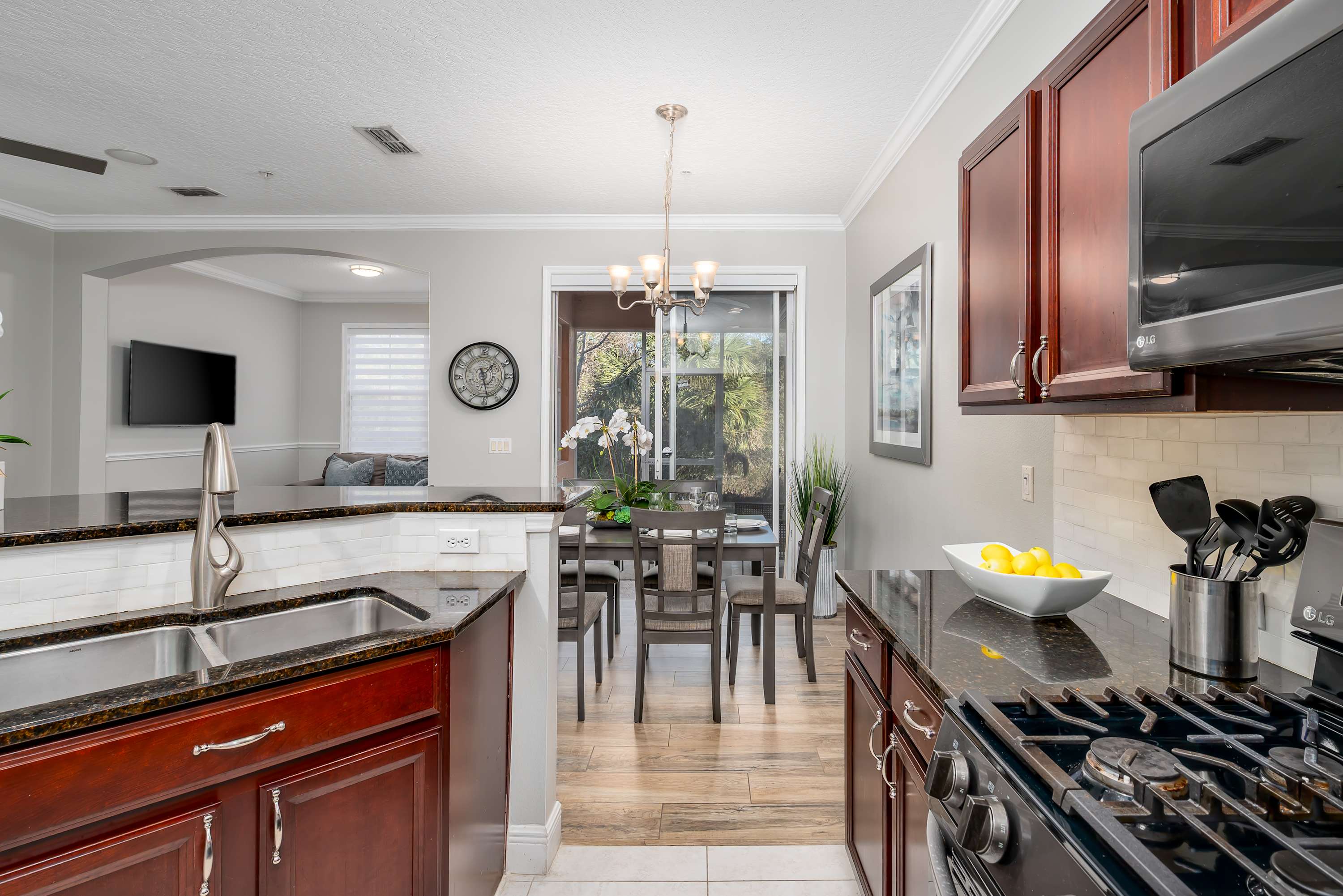 Townhouse w patio & Game Room near Magic Kingdom