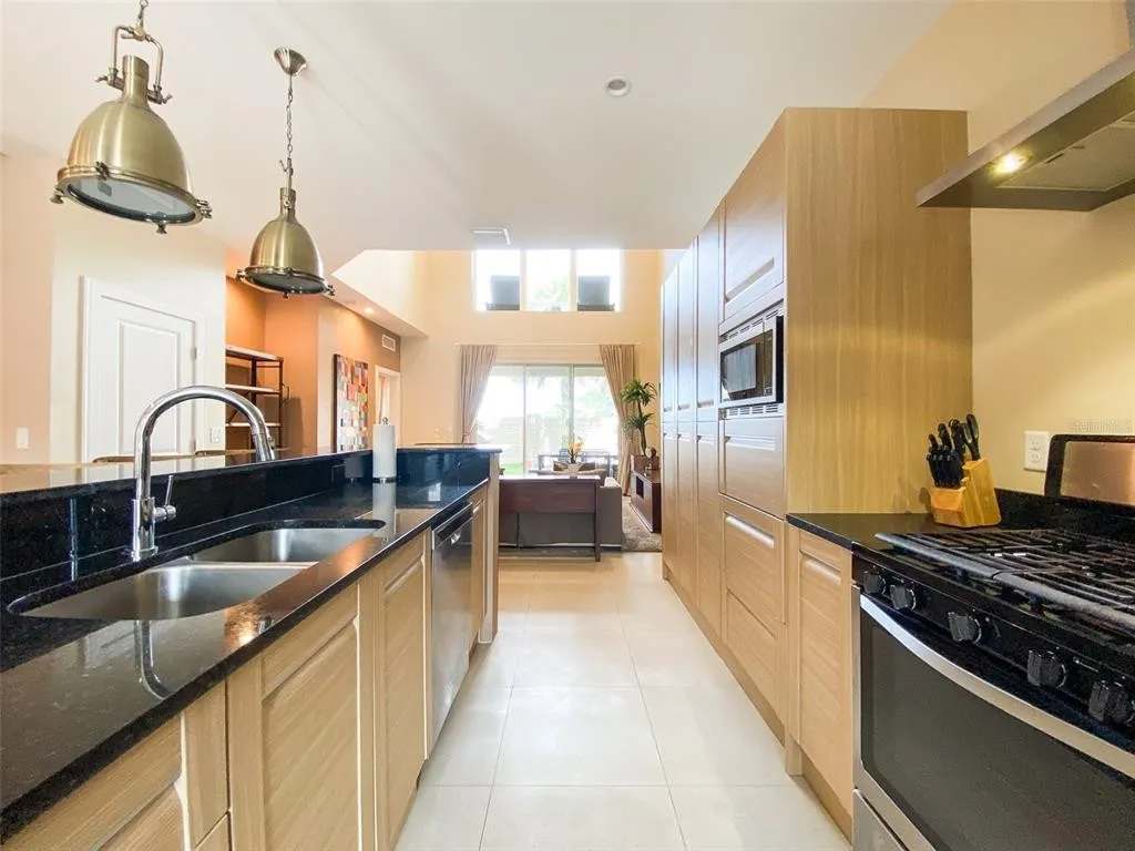 4 BR Home w/ Resort Amenities + 3 MI to Disney