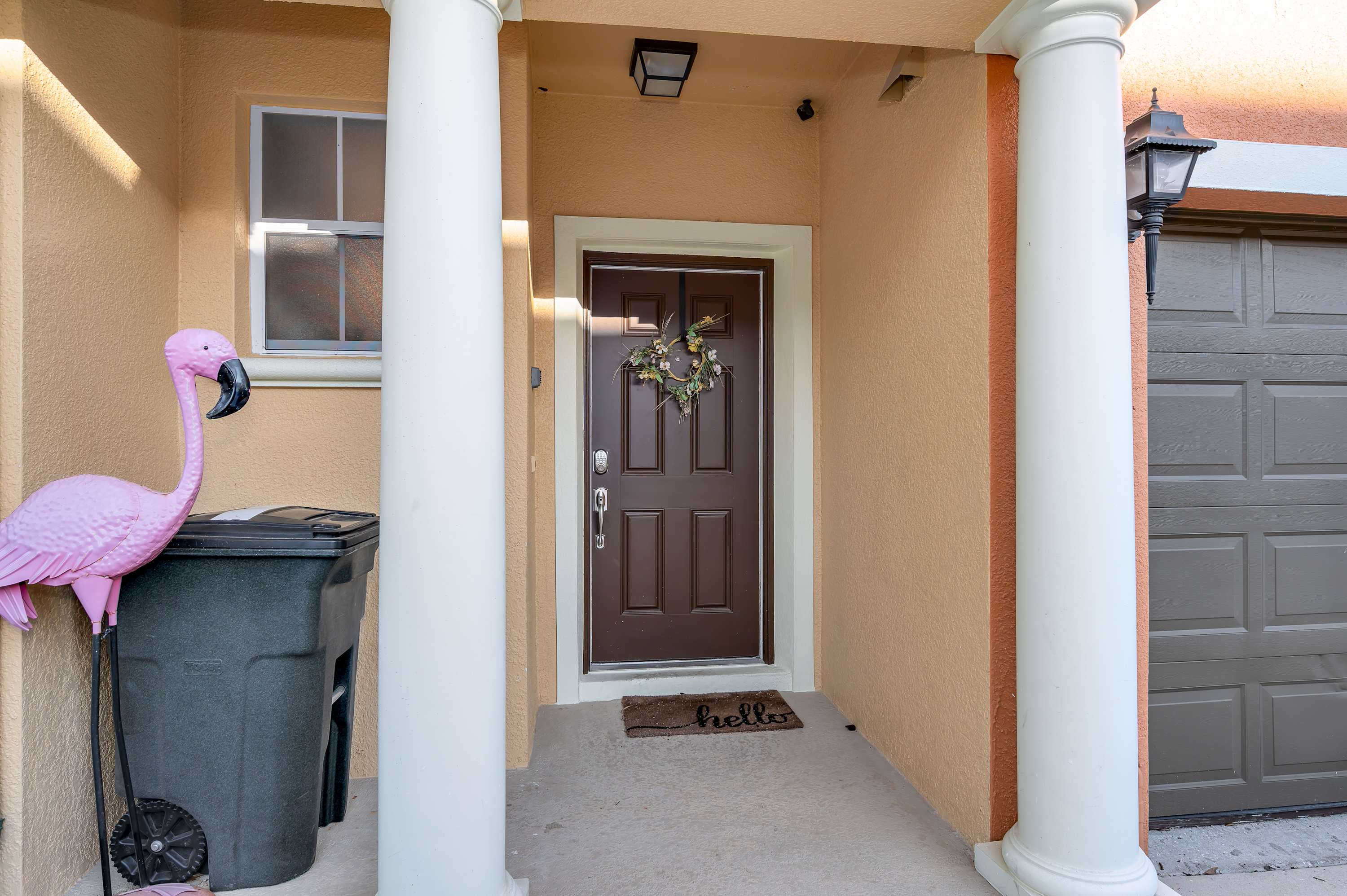 Townhouse w patio & Game Room near Magic Kingdom