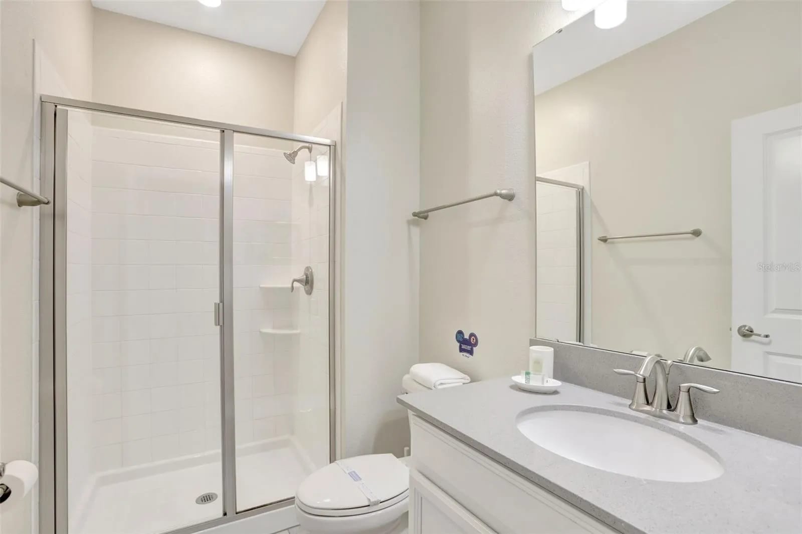 Family townhouse w/ pool & water park access