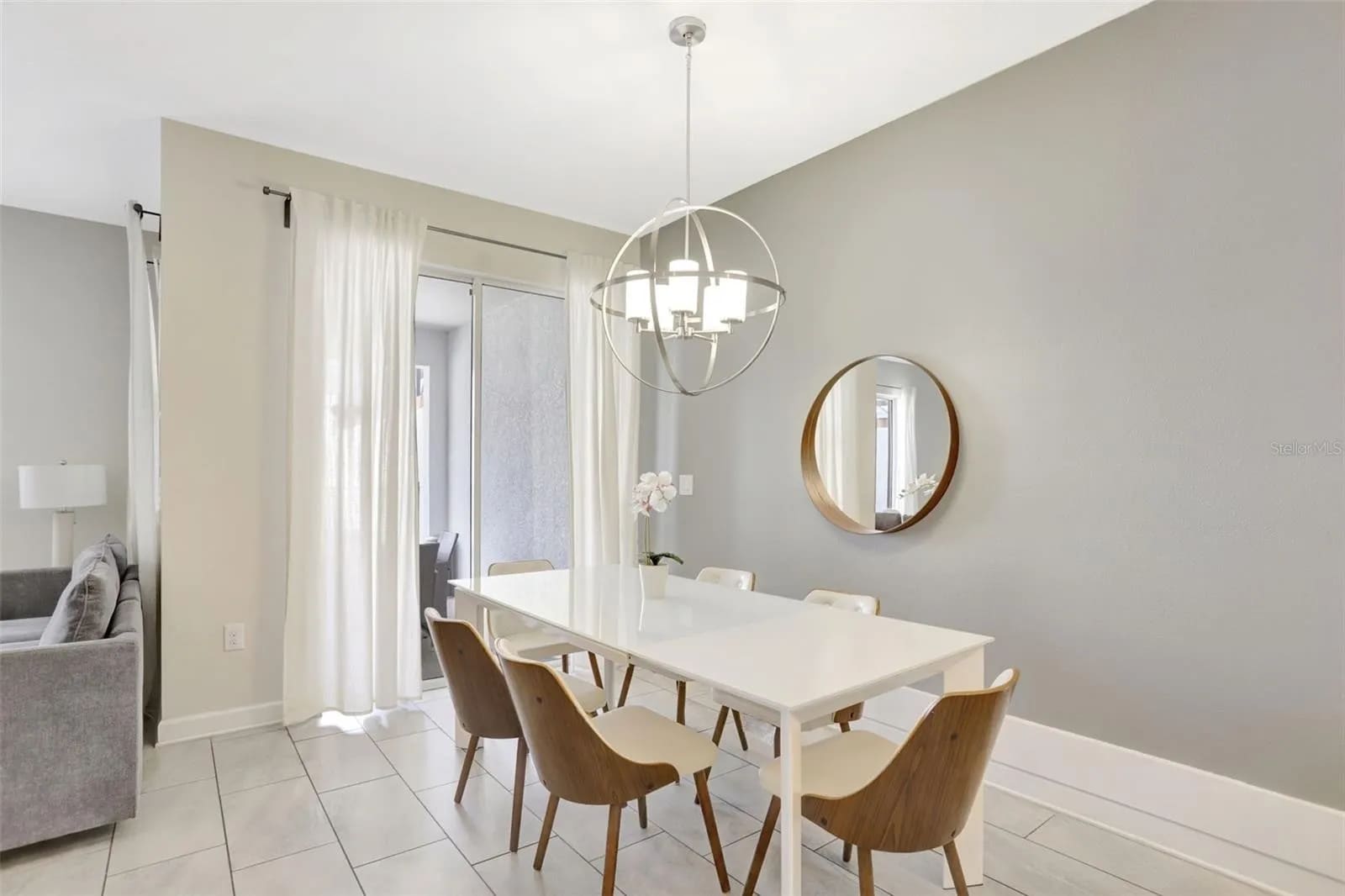 Family townhouse w/ pool & water park access