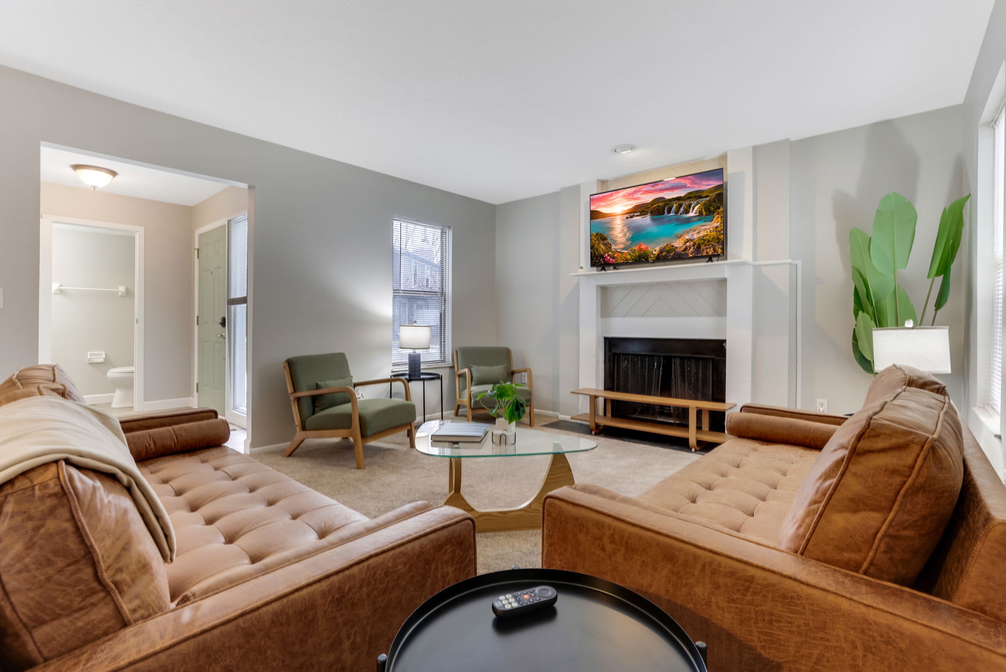 Modern 2BR Duplex in Gahanna Near Easton, Airpor