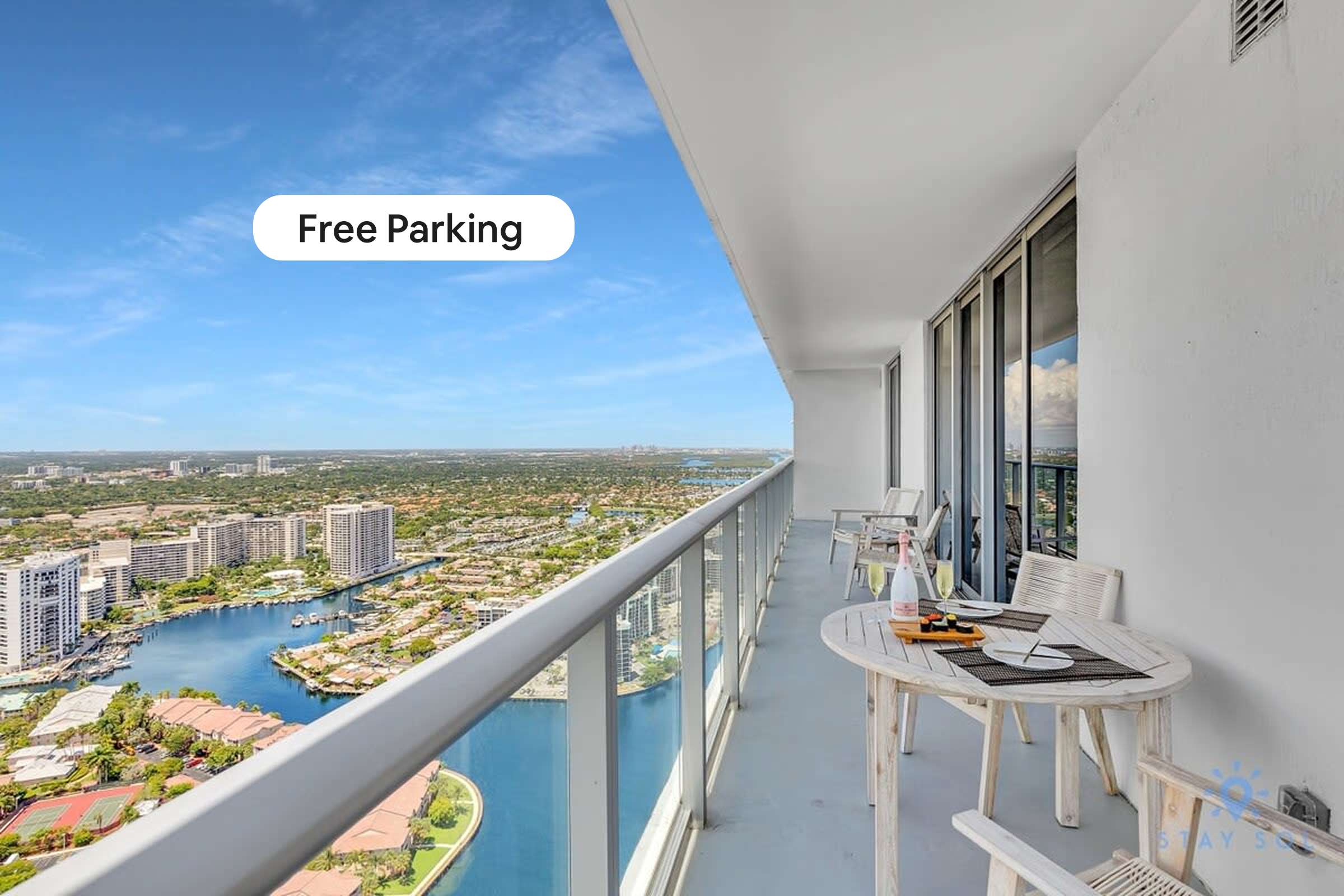 Prime Stay, Free Parking, Resort Pools