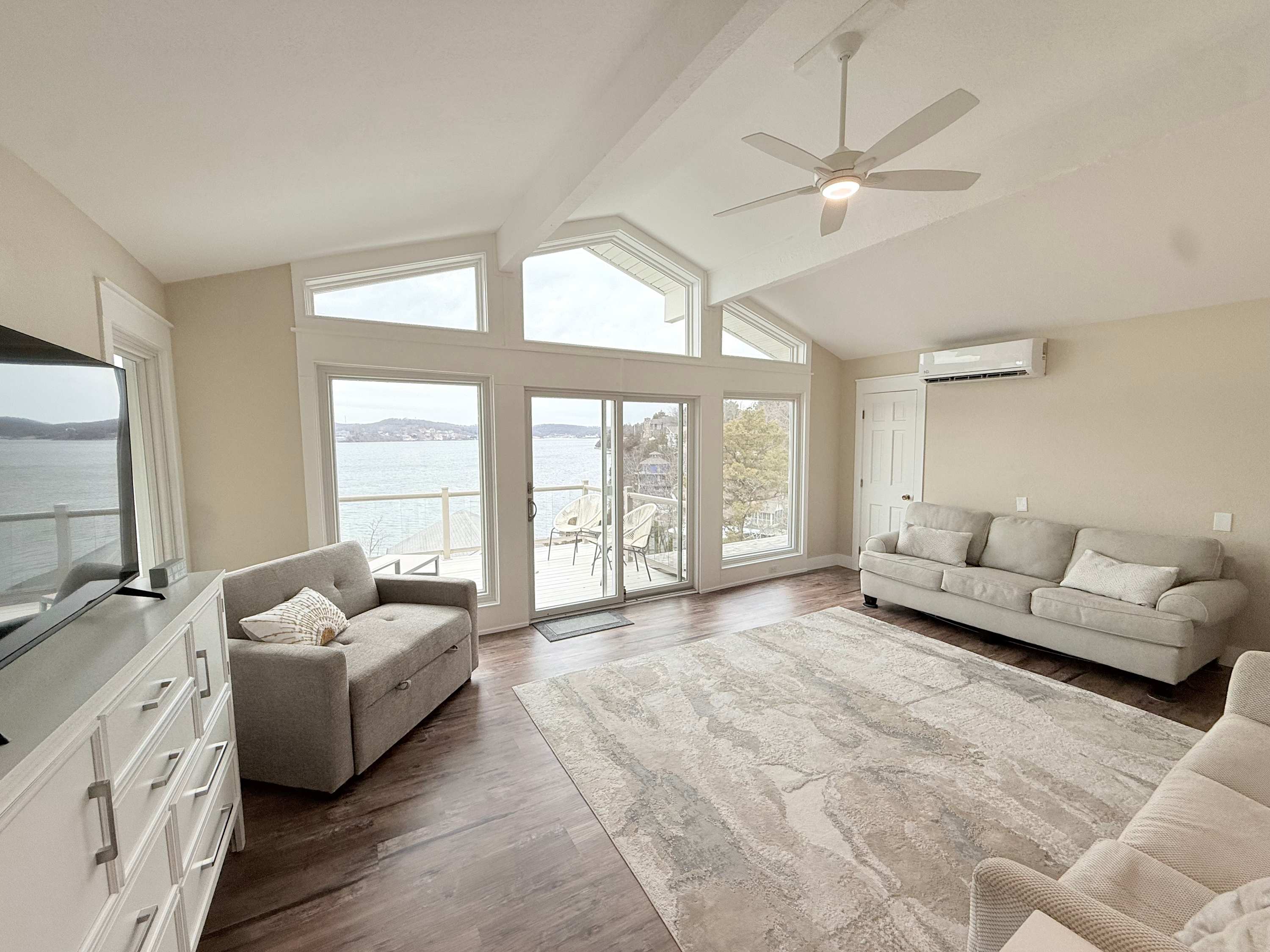 The upstairs living area is ideal for a movie night or afternoon snooze​