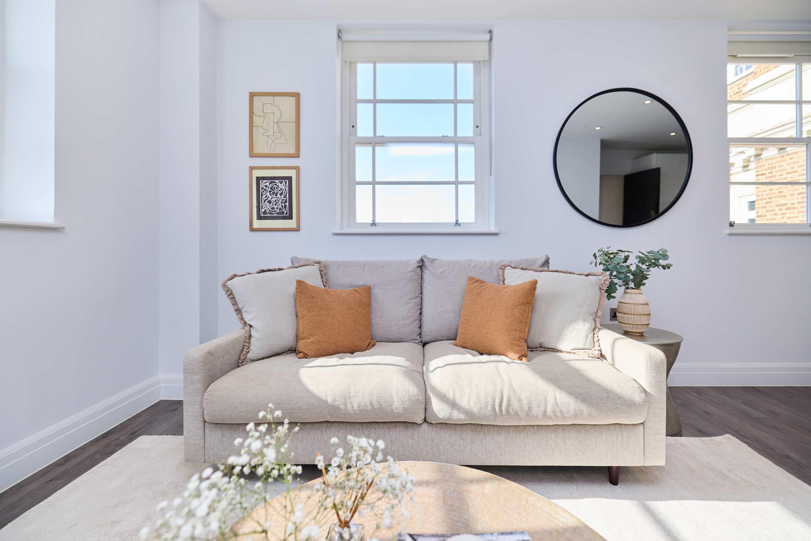Second Storey at Kew in Kew Bridge Road 2 TW8 0FA - Property image 2 - VivreStays