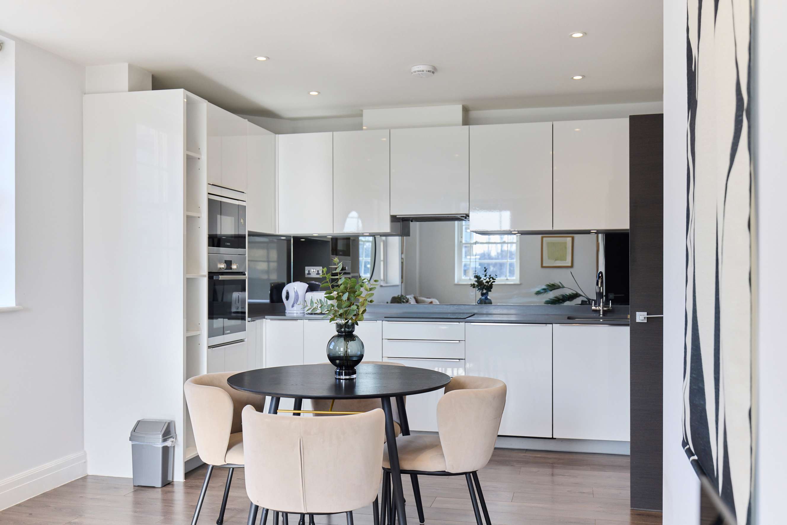 Second Storey at Kew in Kew Bridge Road 2 TW8 0FA - Property image 5 - VivreStays