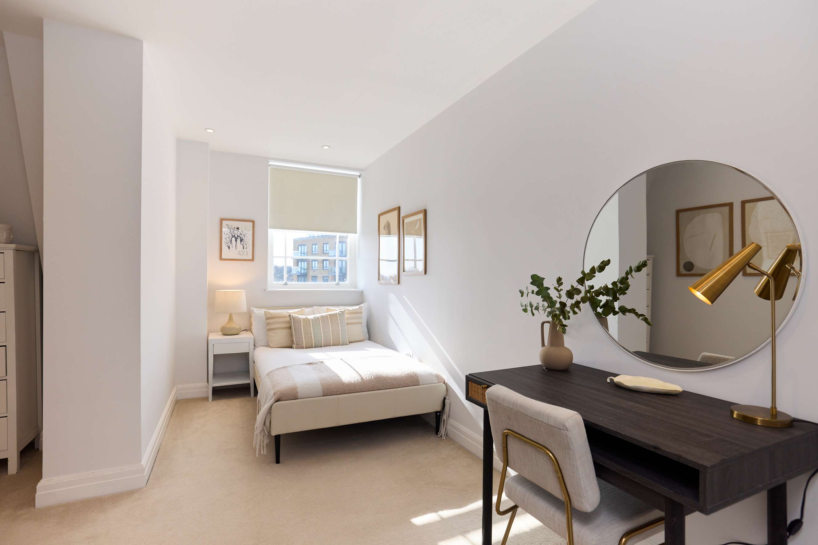 Second Storey at Kew in Kew Bridge Road 2 TW8 0FA - Property image 18 - VivreStays