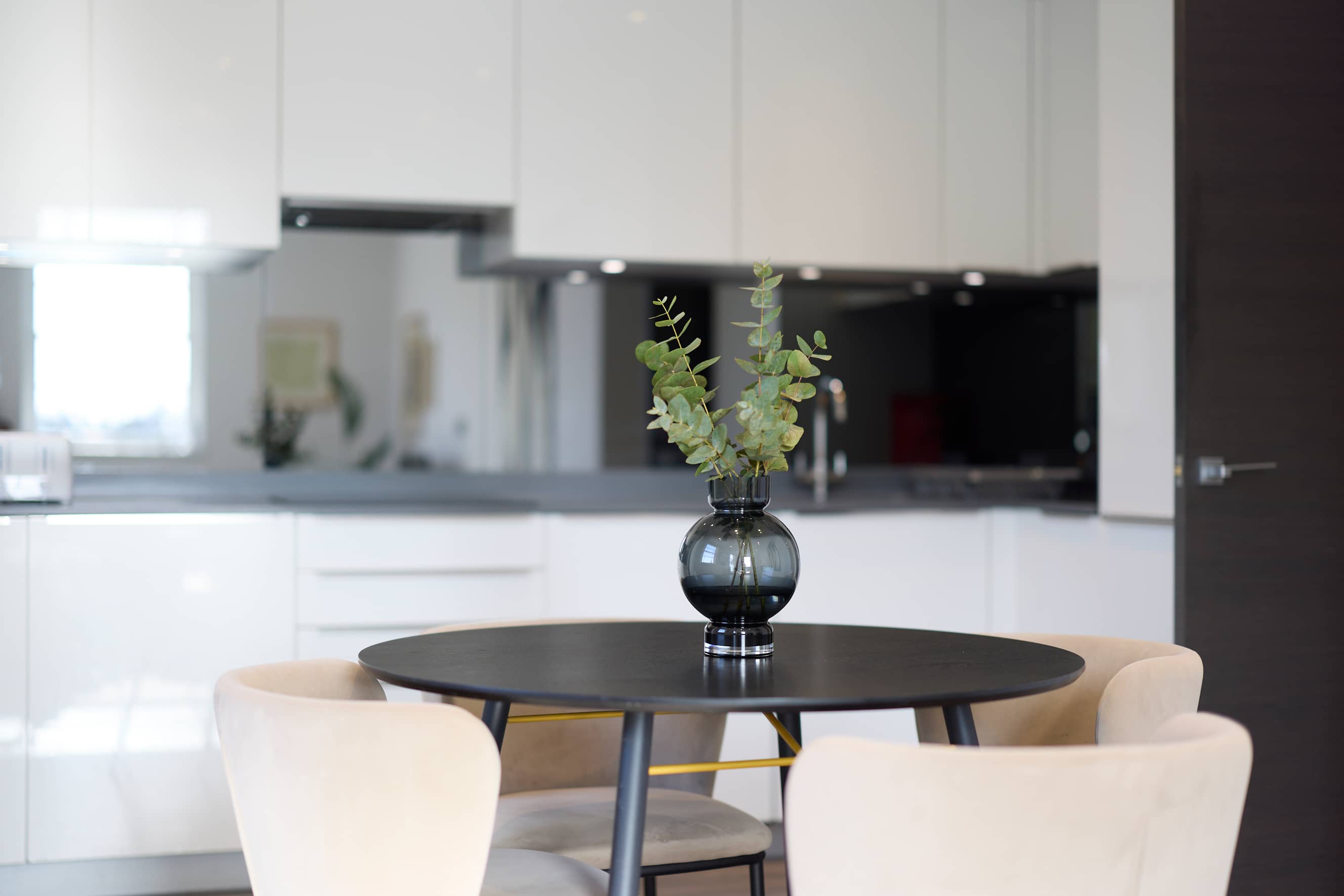 Second Storey at Kew in Kew Bridge Road 2 TW8 0FA - Property image 8 - VivreStays