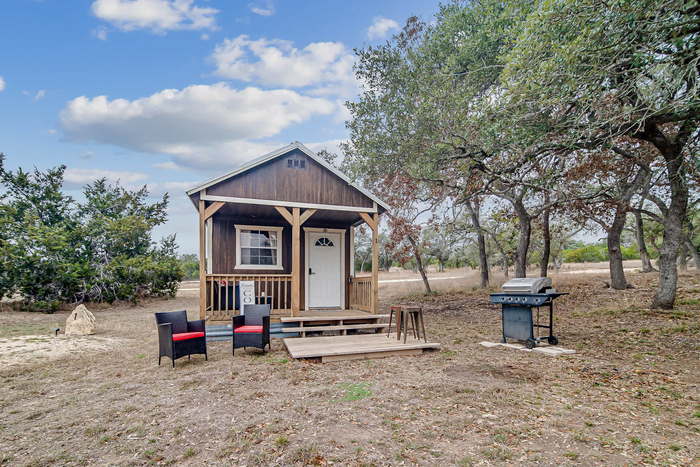 Hill Country Cabin 1 8