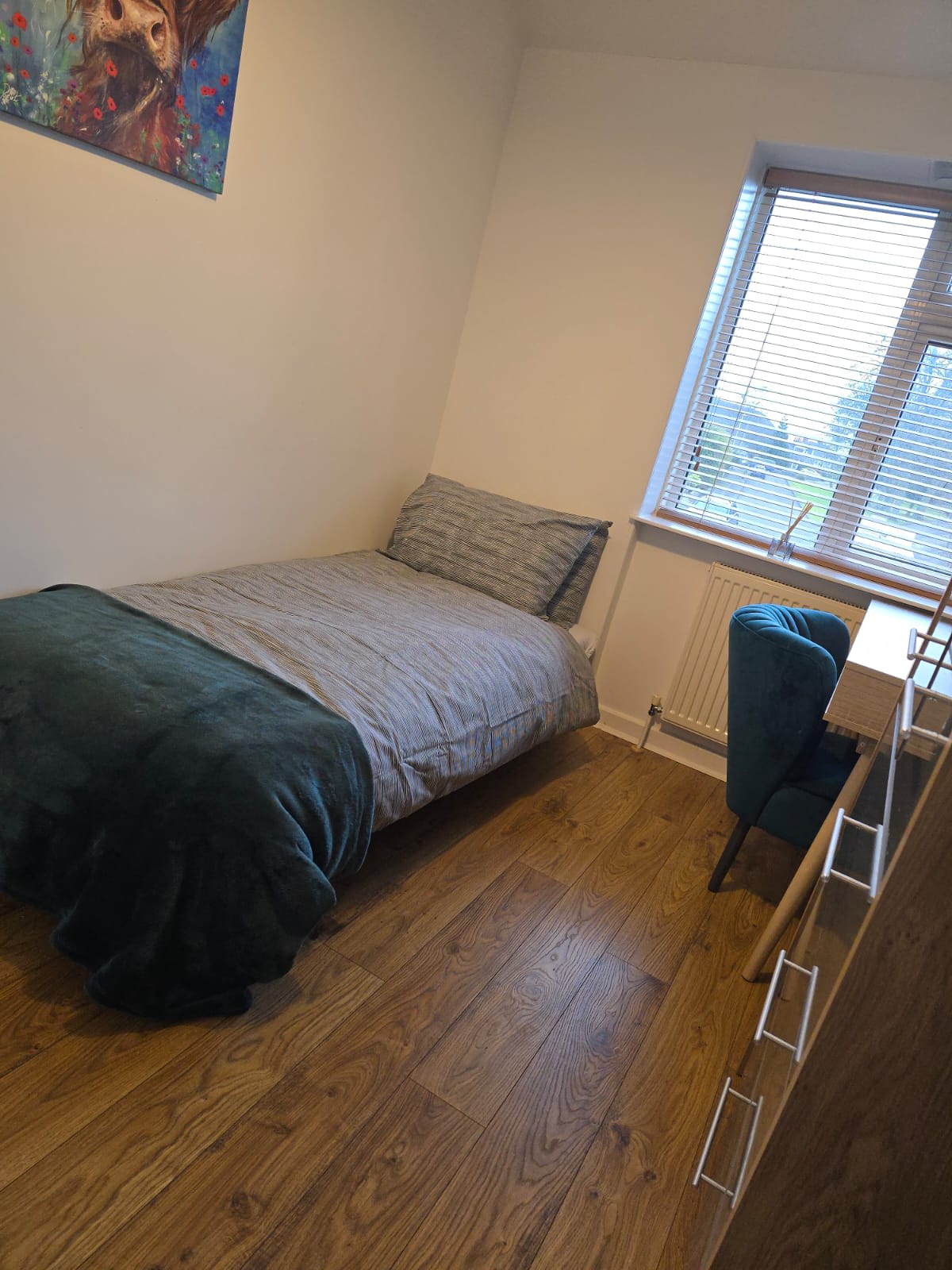 Spacious Aberdeen Home- Dedicated Workspace-Wi-Fi in 22 Mayfield Gardens AB15 7YZ - Property image 26 - VivreStays