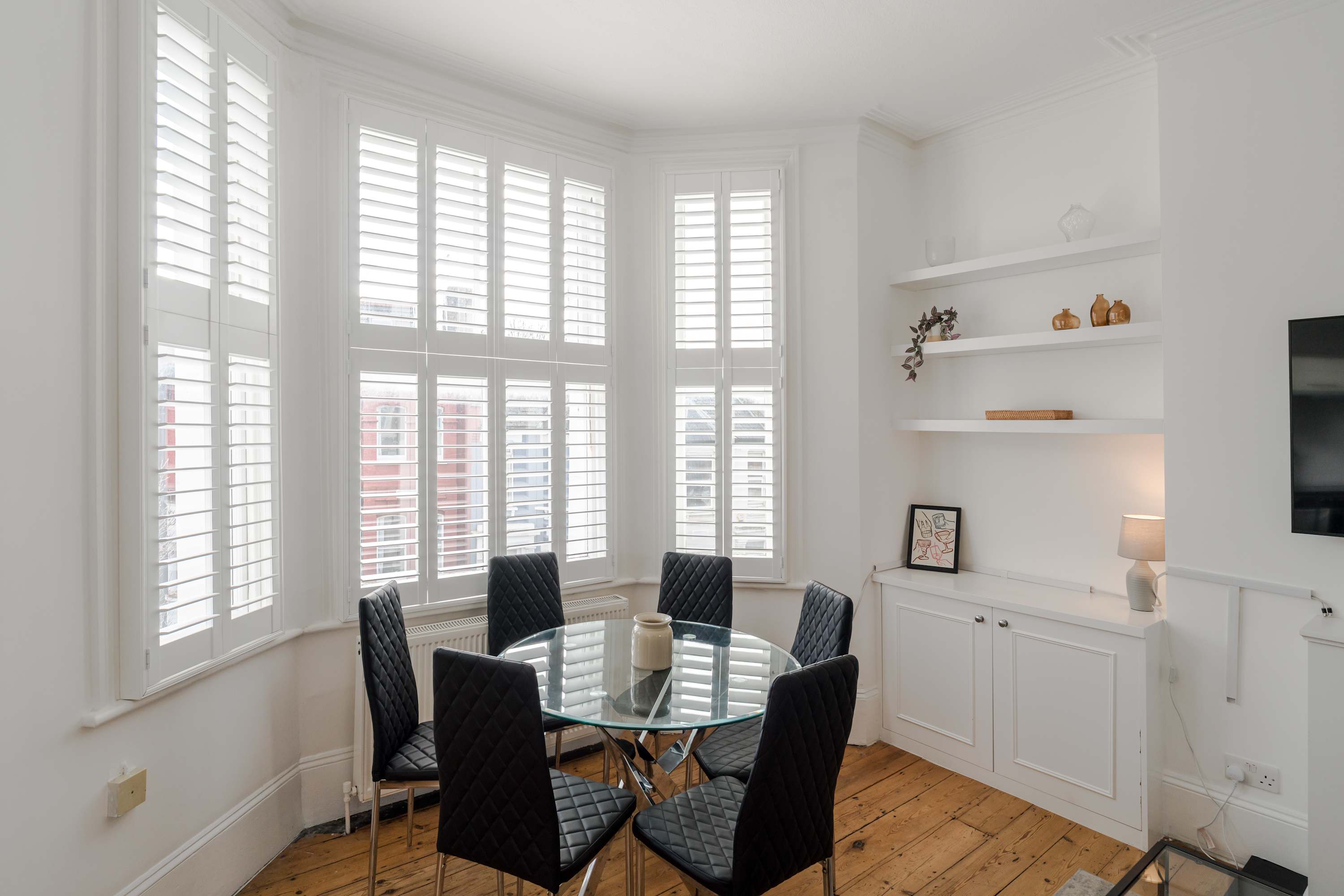 Queen's Park 2-Bed Apartment · Sleeps 4 in Priory Park Road, C NW6 - Property image 6 - VivreStays