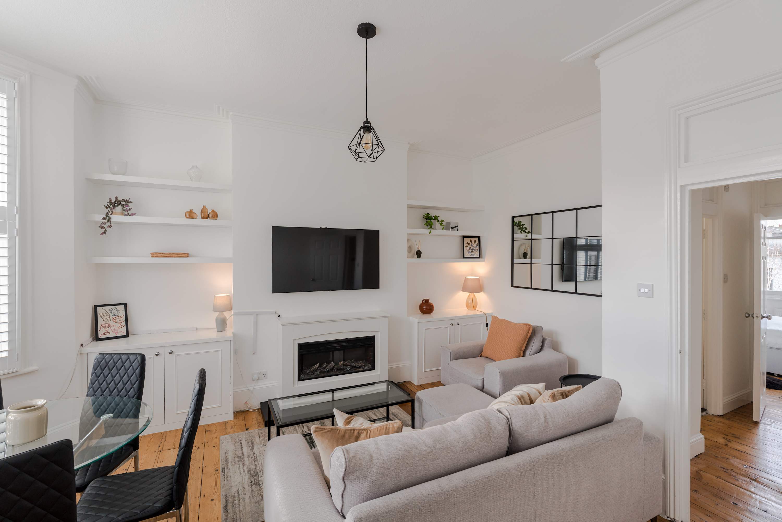 Queen's Park 2-Bed Apartment · Sleeps 4 in Priory Park Road, C NW6 - Property image 8 - VivreStays