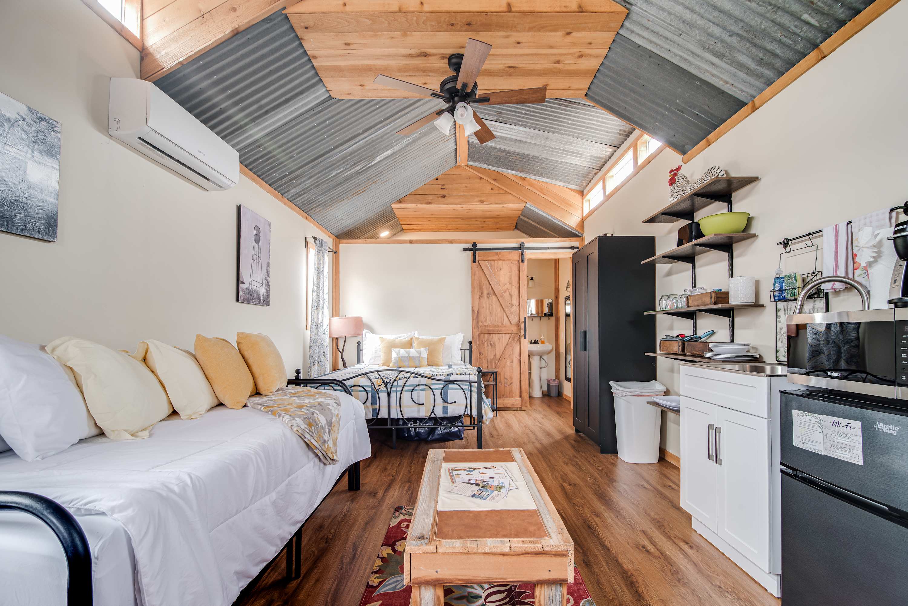 Hill Country Cabin 3 2