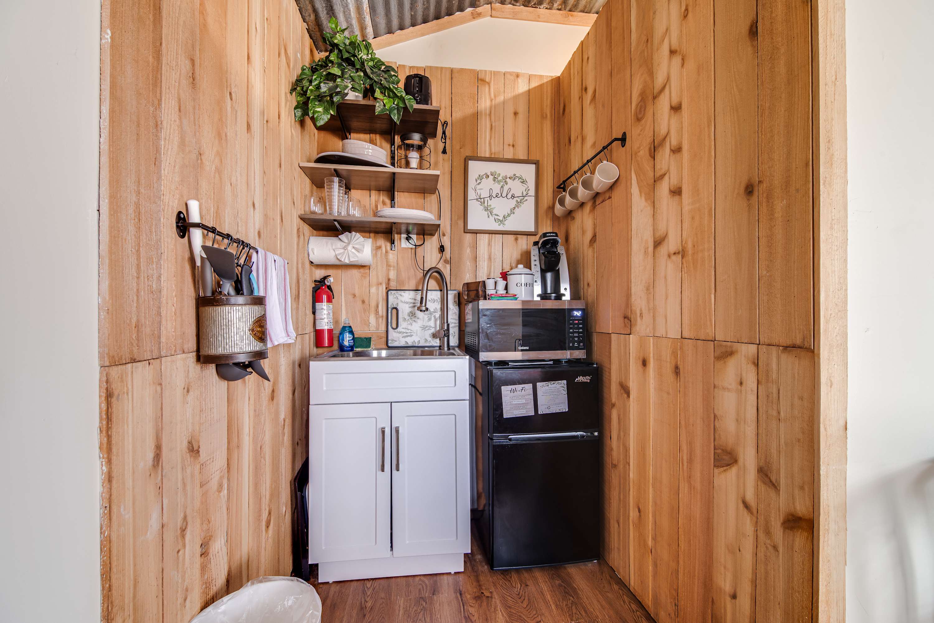 Hill Country Cabin 4 | Photo 6