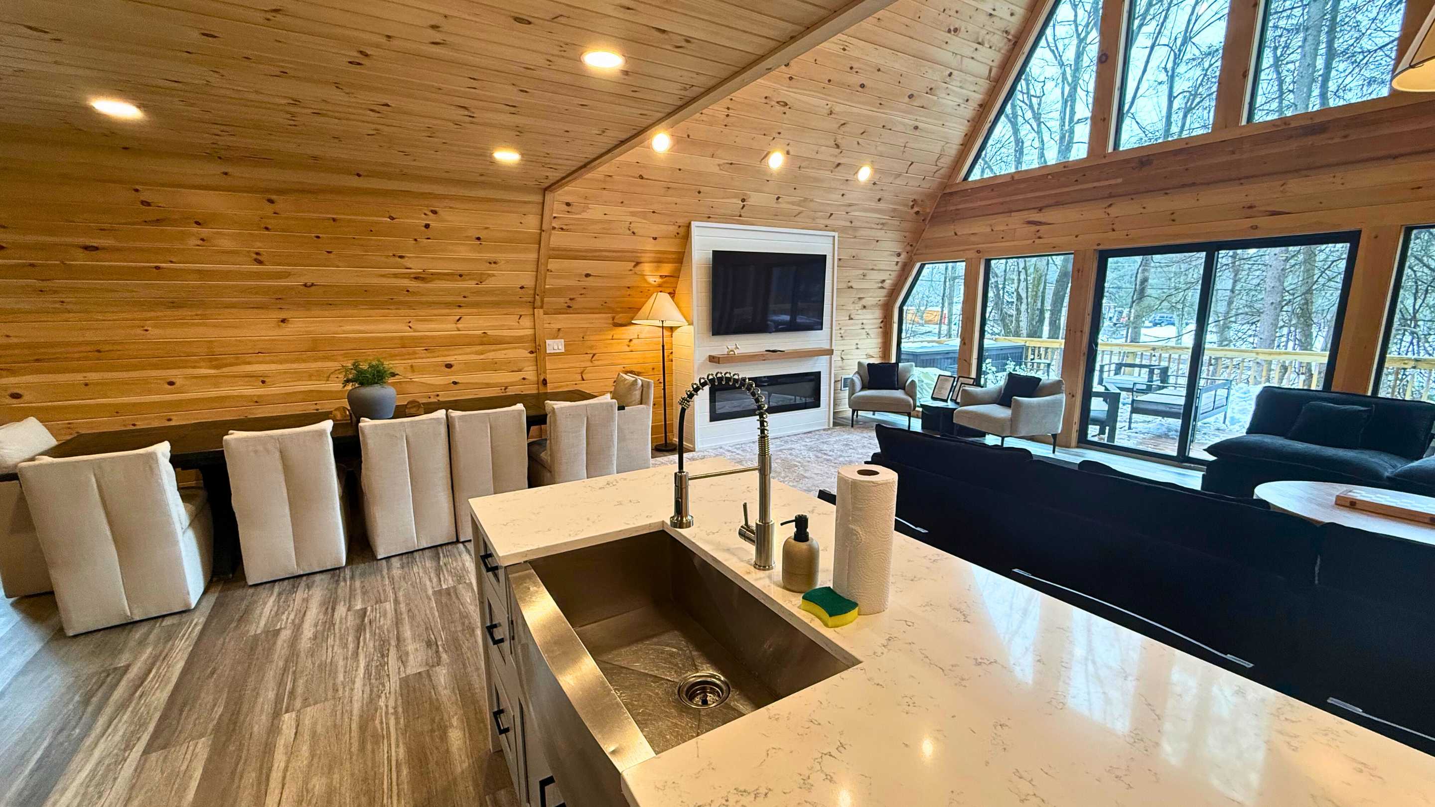 Pines A-Frame Cabin | Sauna | HotTub 