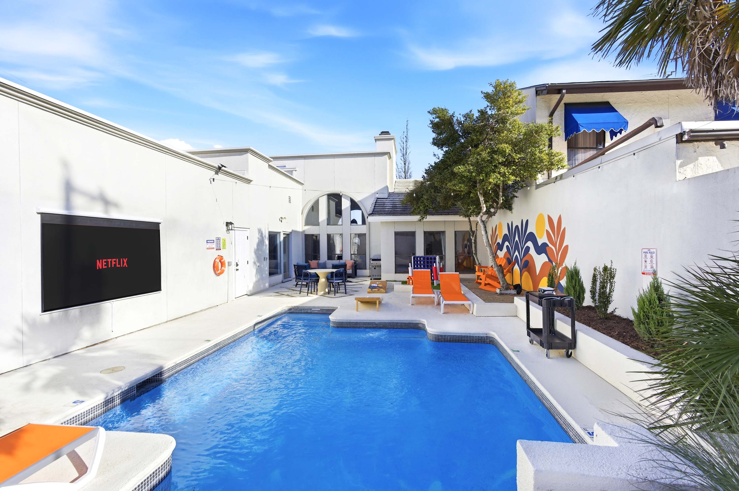 Outdoor Oasis • Poolside Movie Nights • Sleeps 16 — San Antonio, TX — vacation rental