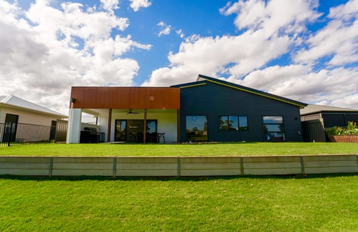 10 on Jefferson - Waterfront holiday accommodation — Wellington East, South Australia — vacation rental