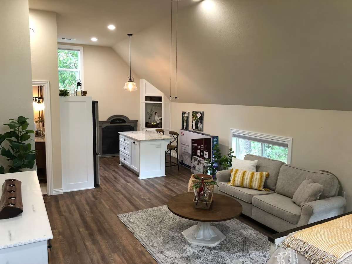Living/ Kitchen