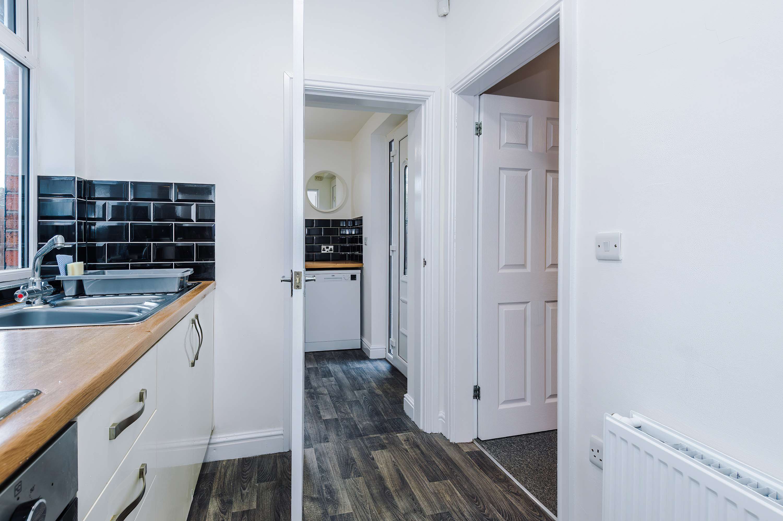 Bright 3BR Home Sleeps 6 - 4 mins from Bentley in 10 White Avenue CW2 7SH - Property image 14 - VivreStays