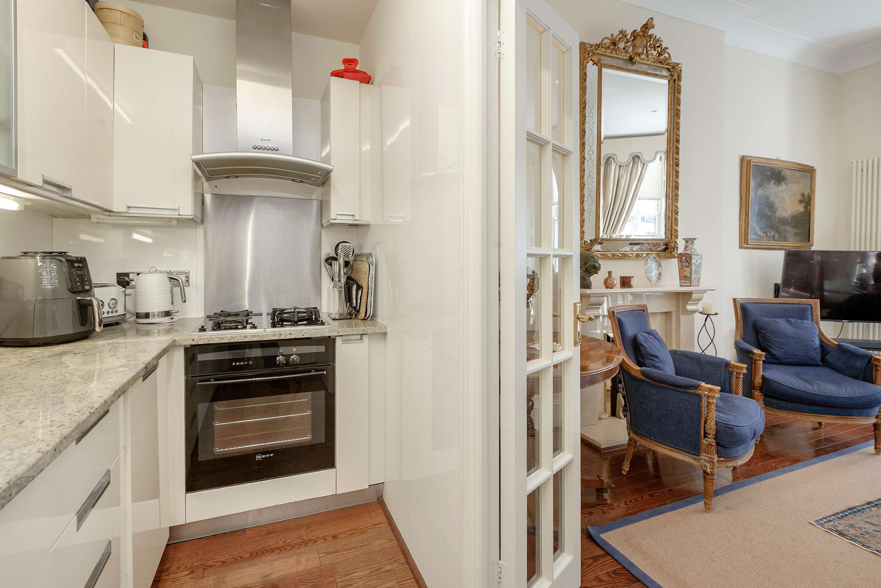 Charming 2 bedroom flat - Knightsbridge in Beaufort Gardens 19 SW3 1PS - Property image 15 - VivreStays