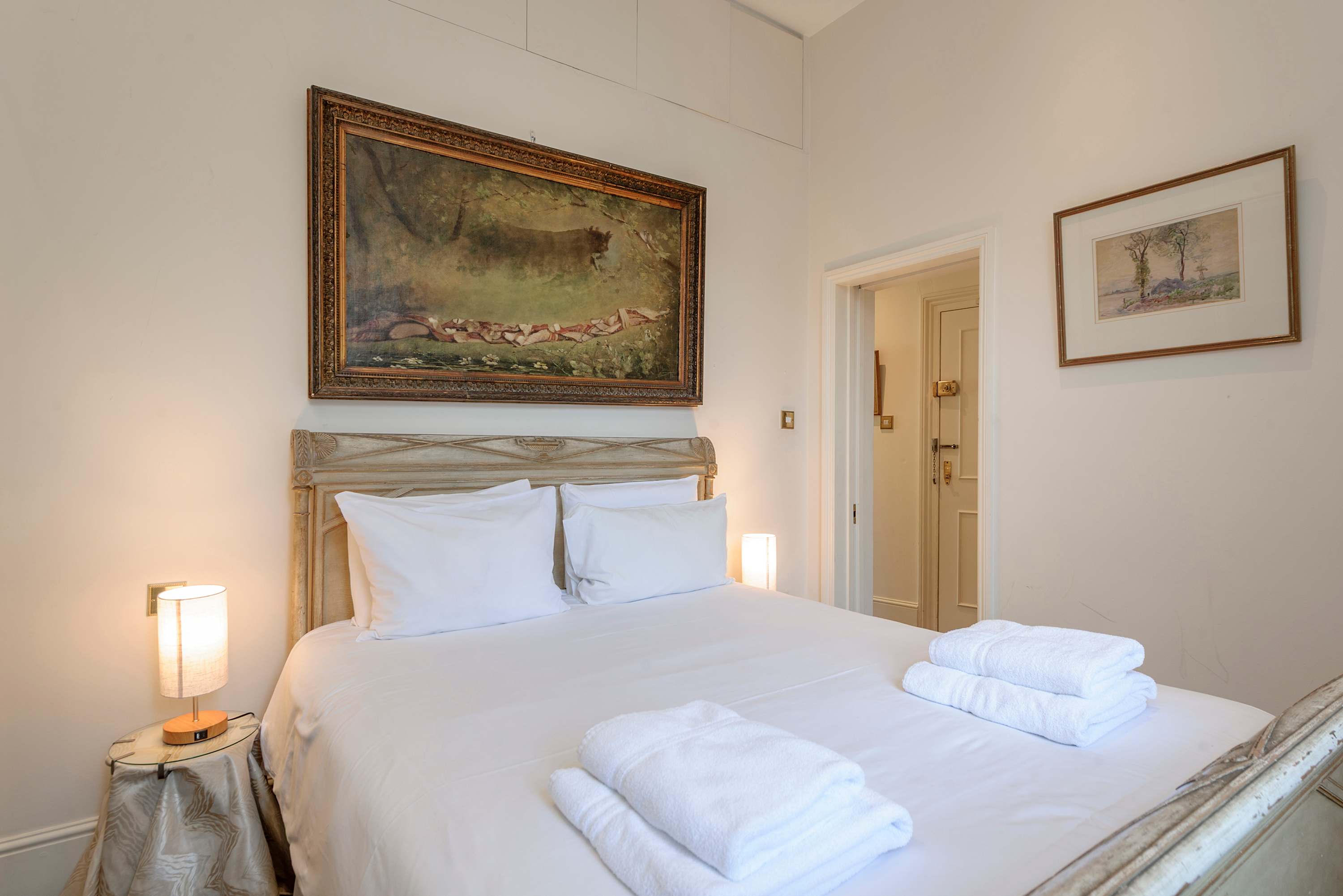 Charming 2 bedroom flat - Knightsbridge in Beaufort Gardens 19 SW3 1PS - Property image 7 - VivreStays