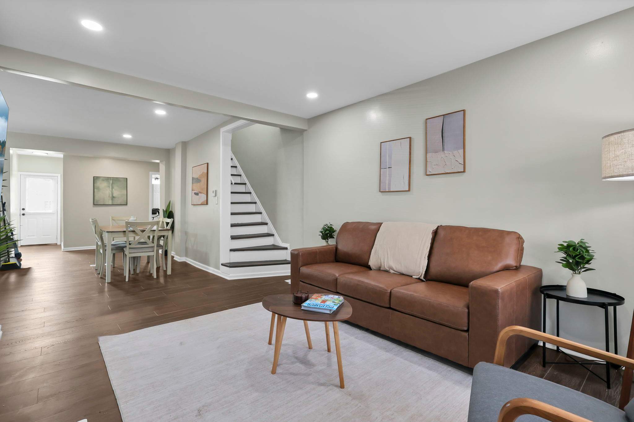 Bright and Cozy 3BR Retreat Near Downtown Columbus
