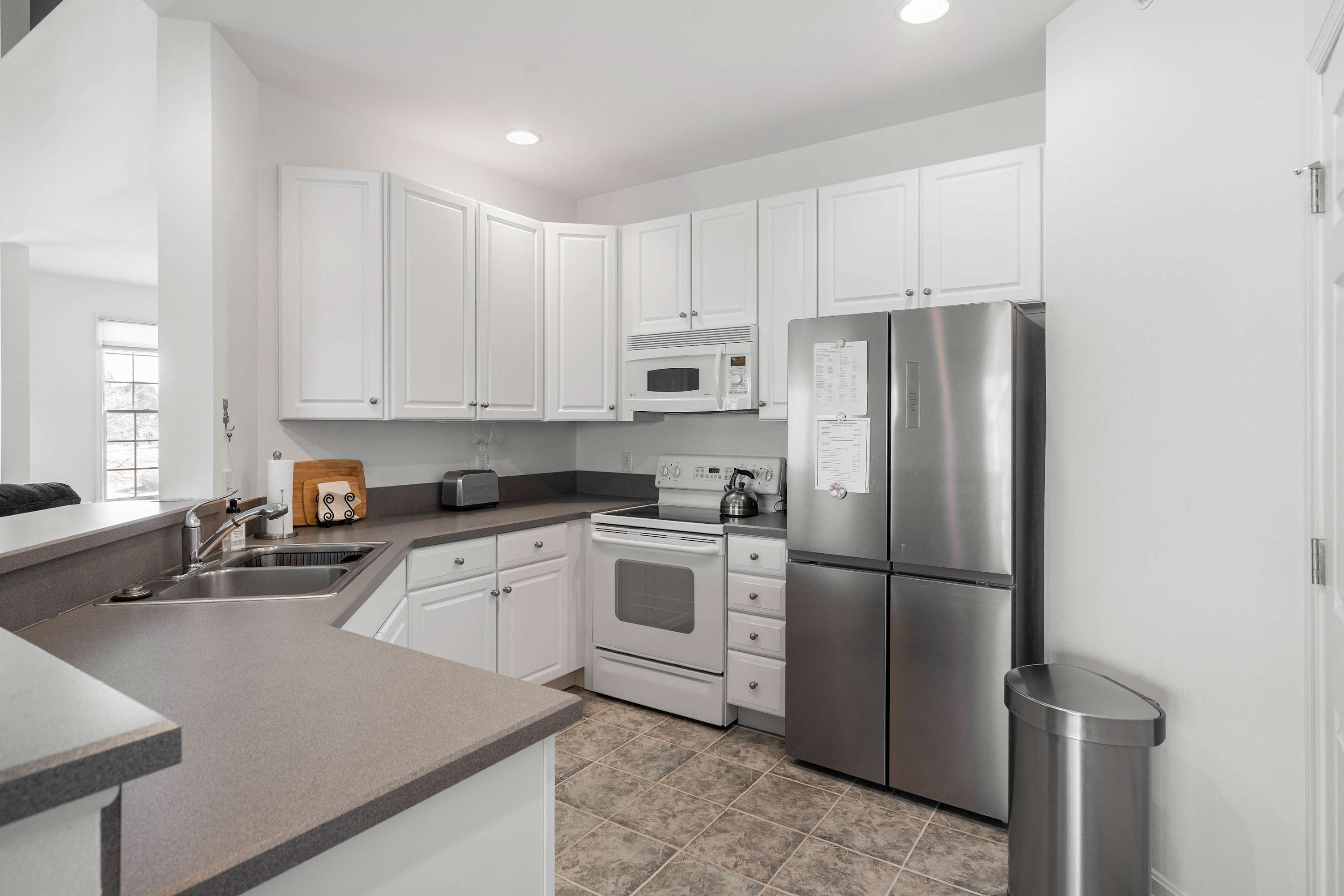 The open kitchen is well equipped for an unforgettable getaway​