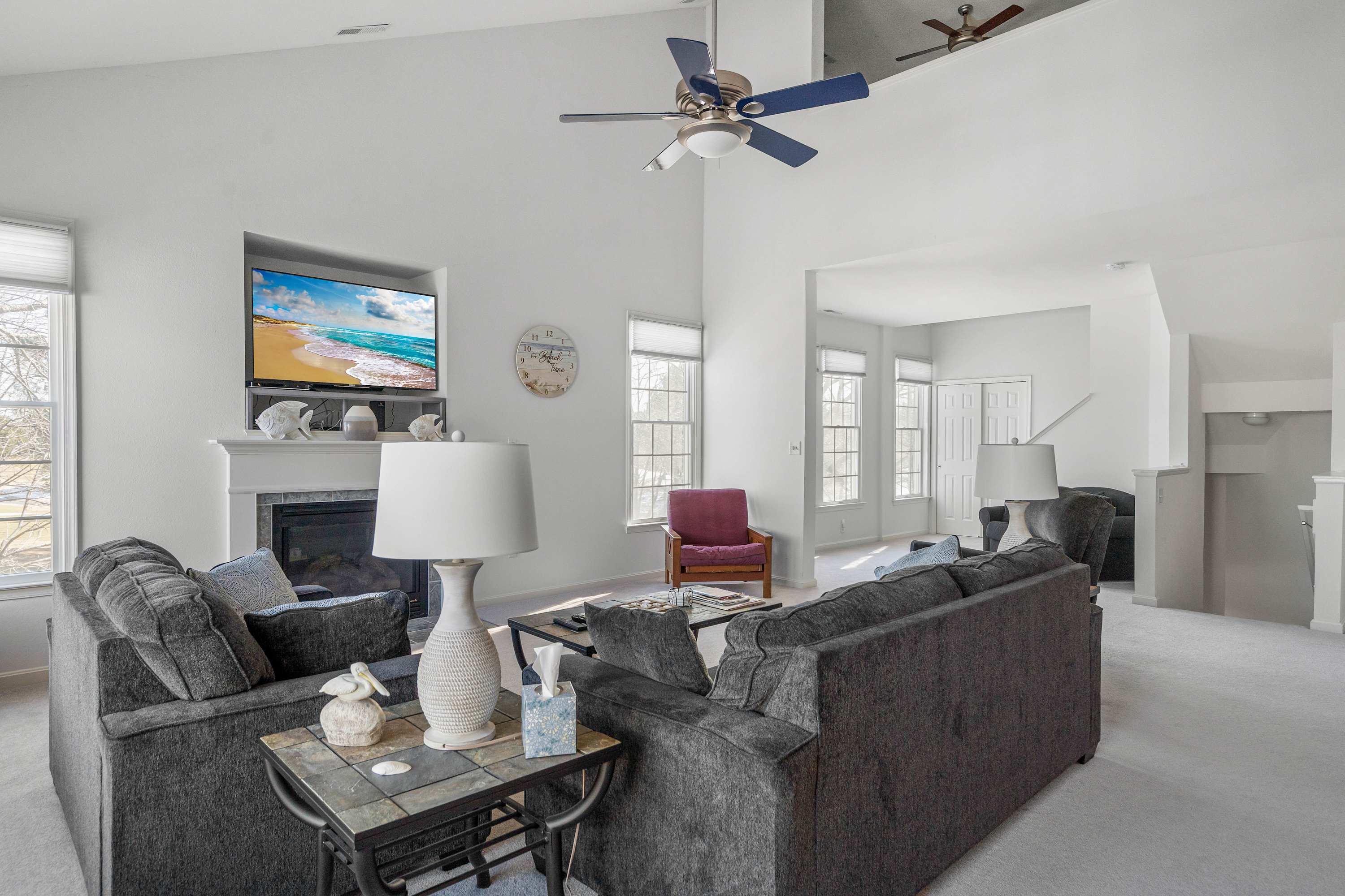 Bear Trap Glory – Pools & Golf