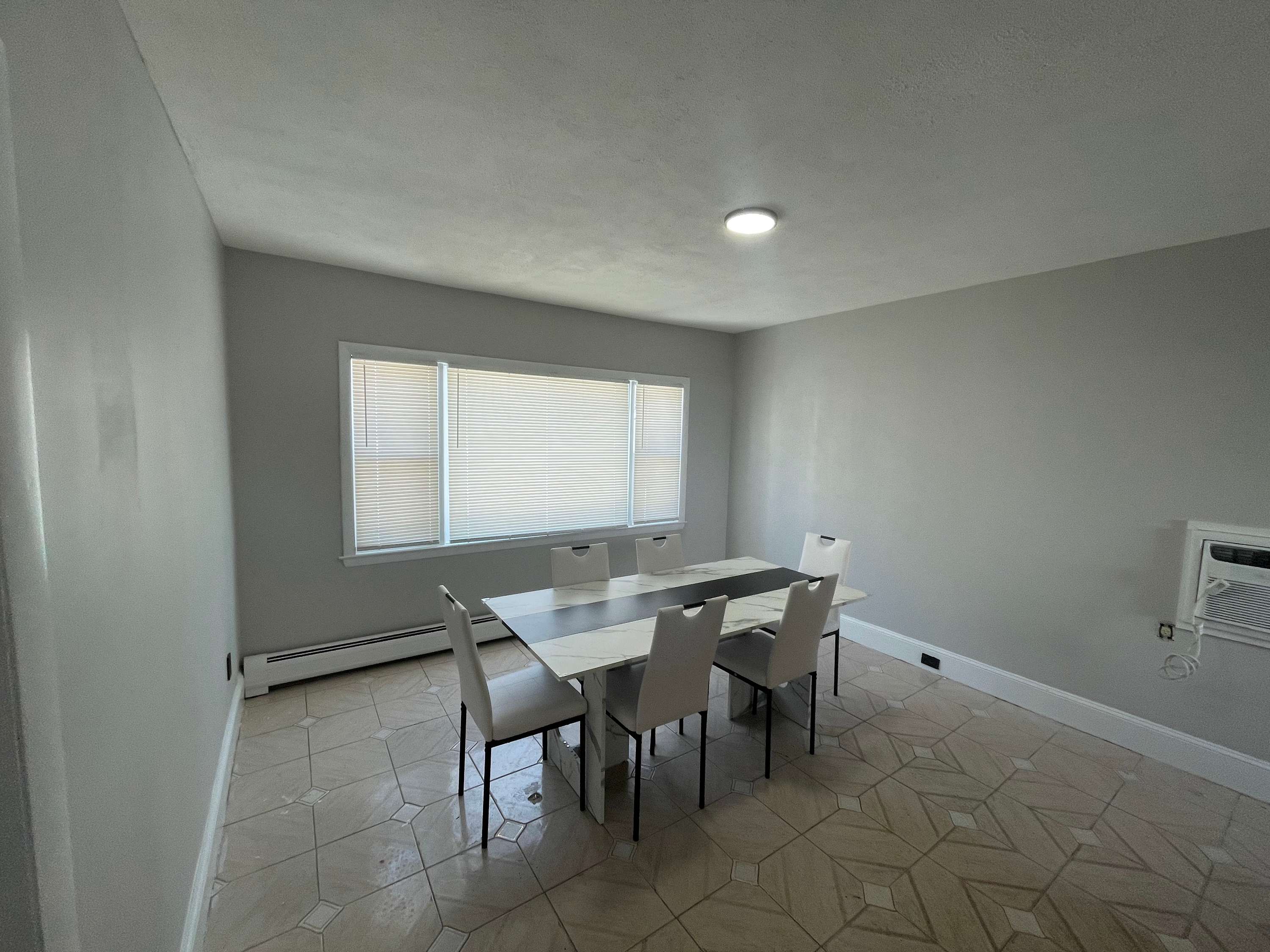 Dining Room — photo 5